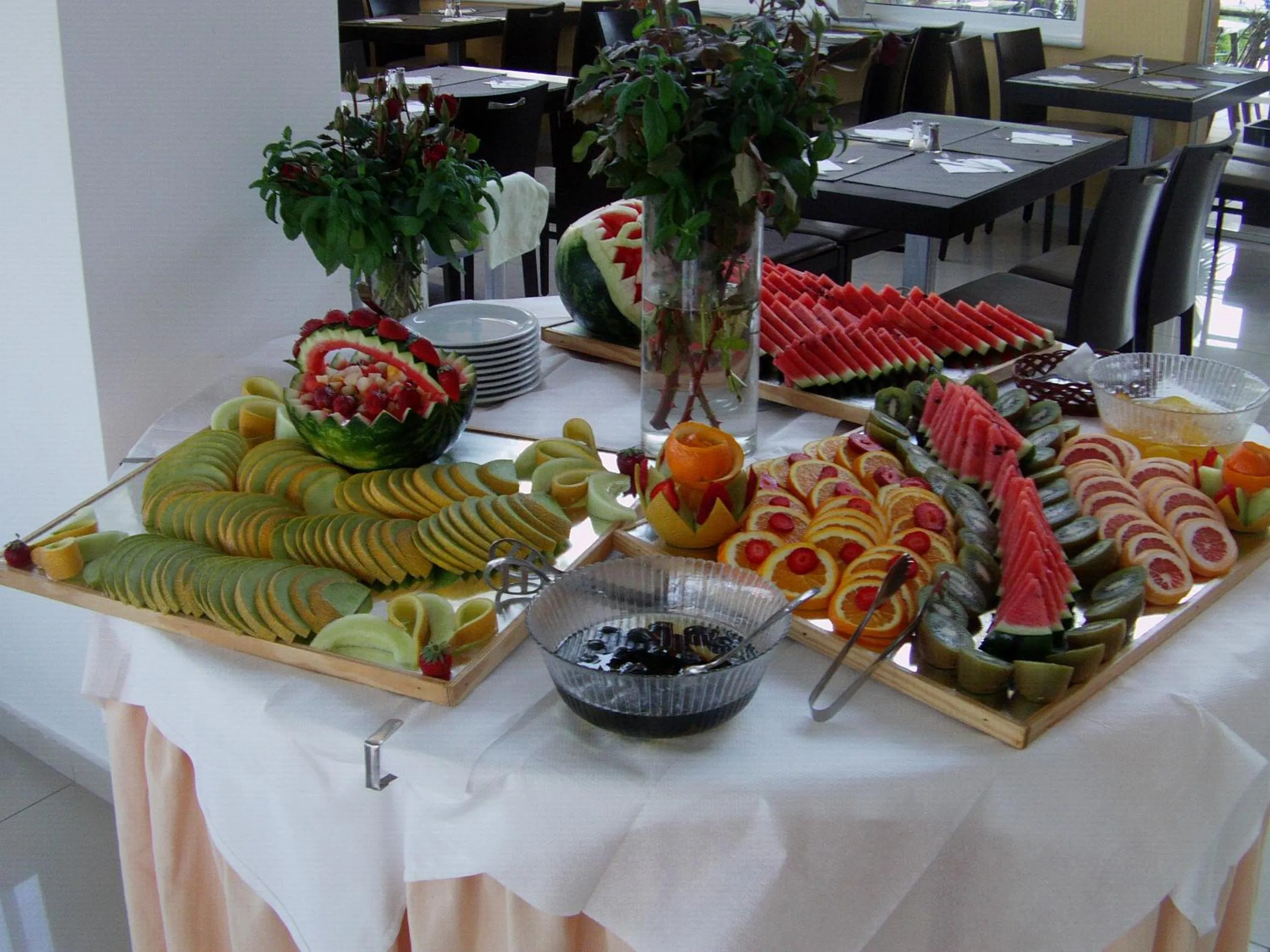 Restaurant/places to eat in Meropi Hotel & Apartments