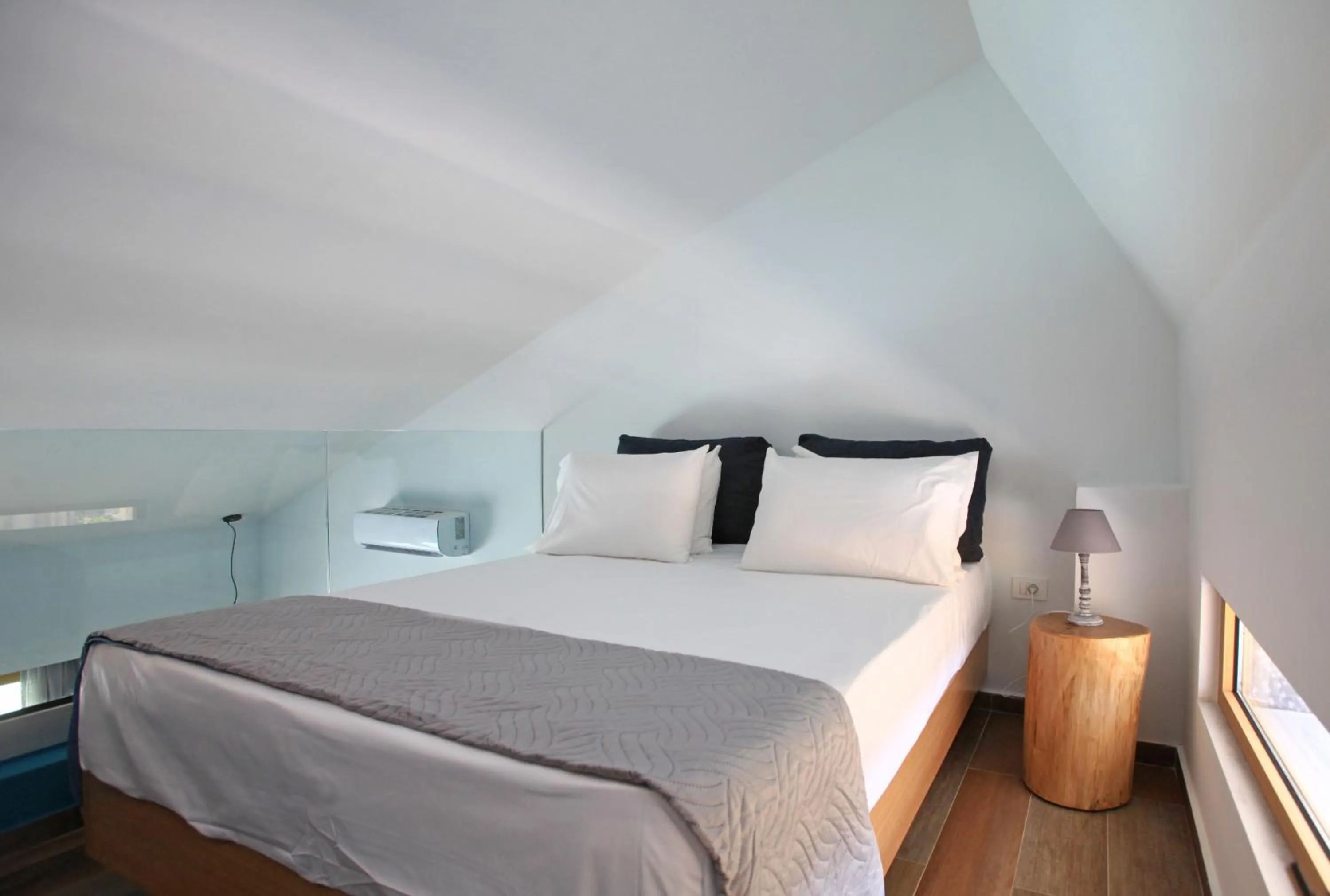 Bed in Meropi Hotel & Apartments