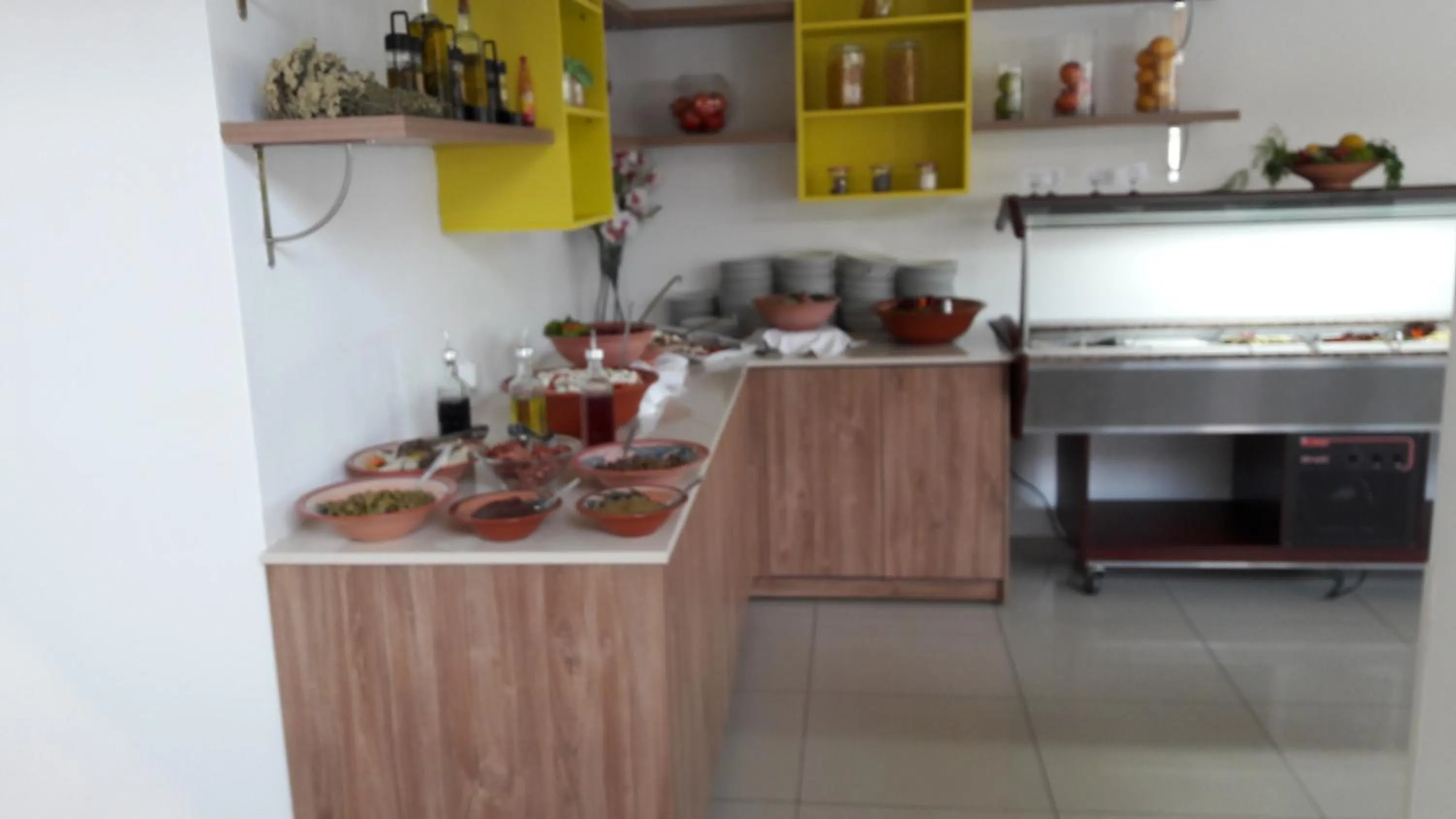 Food and drinks in Meropi Hotel & Apartments