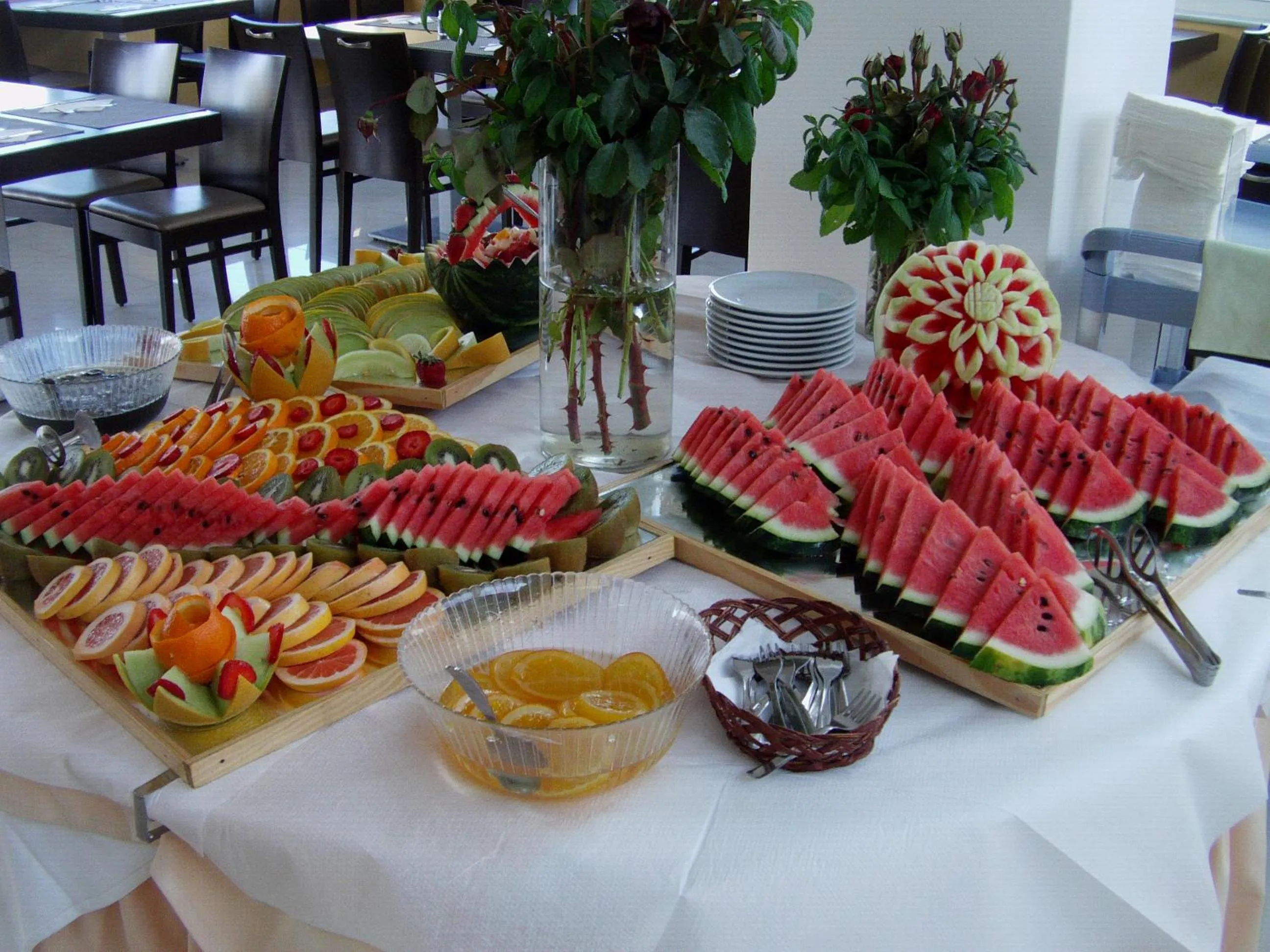 Restaurant/places to eat in Meropi Hotel & Apartments