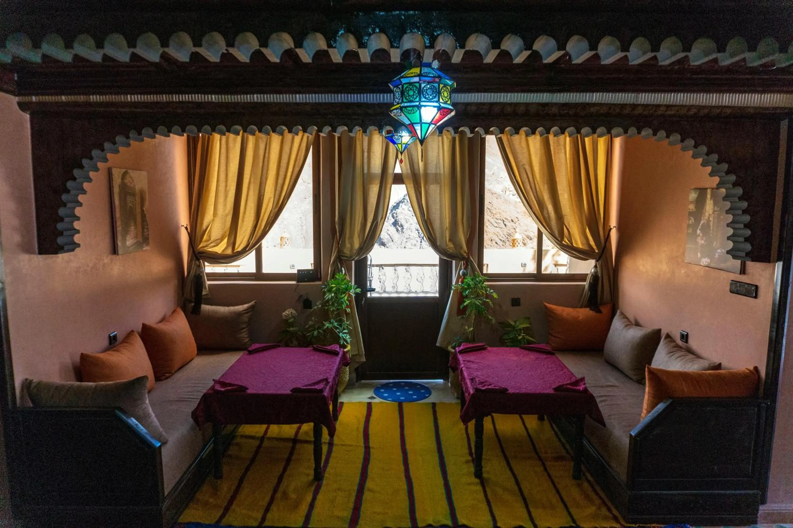 Living room, Bed in Riad Atlas Panorama