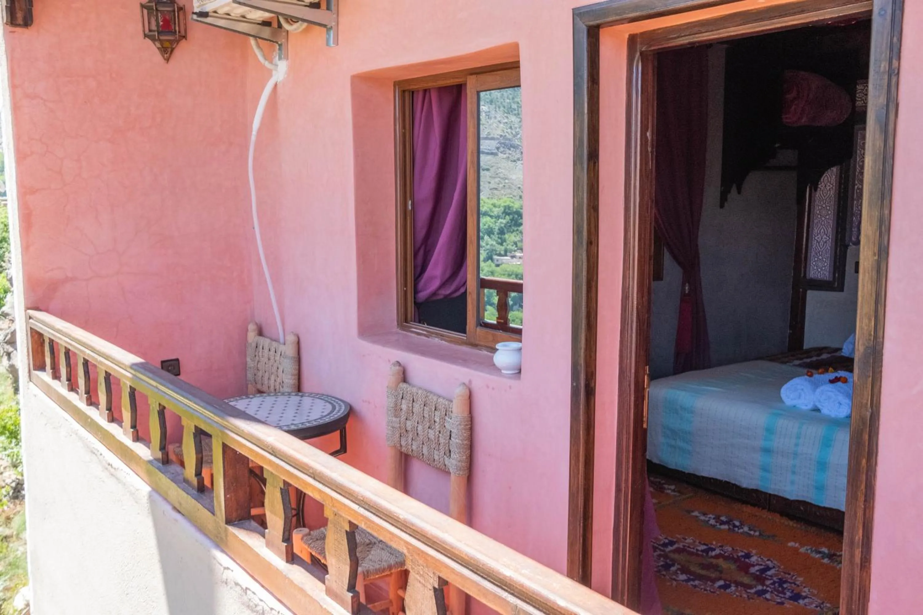 Balcony/Terrace, Bed in Riad Atlas Panorama