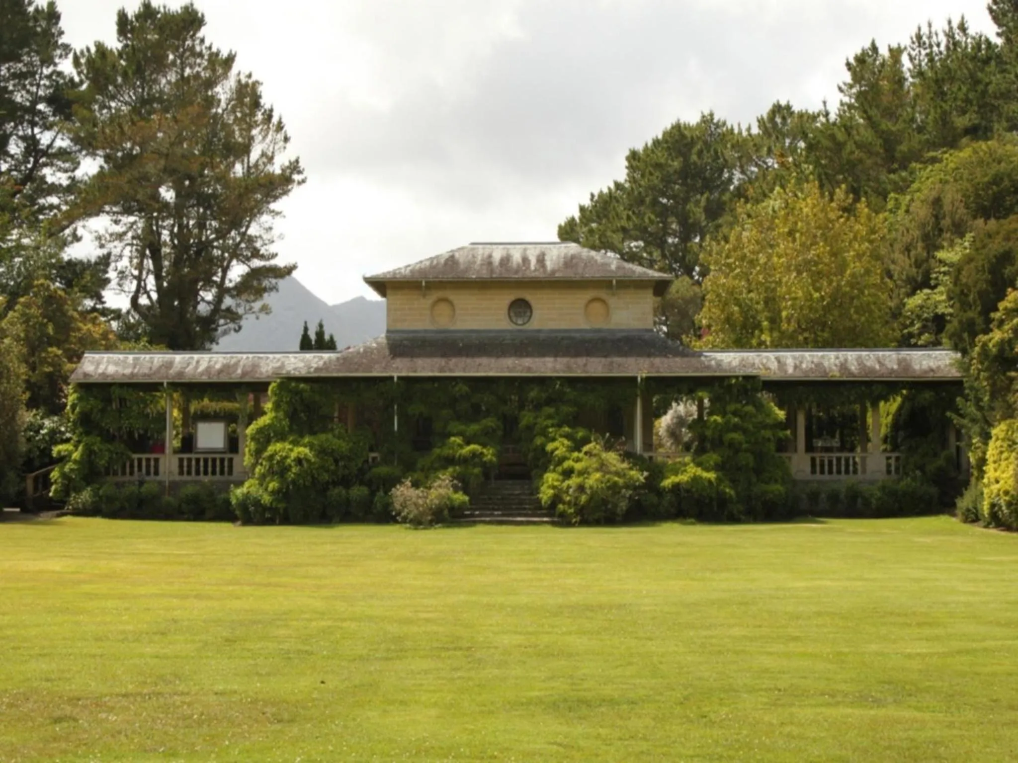 Area and facilities in Glengarriff Park Hotel