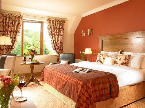 Bedroom, Bed in Glengarriff Park Hotel