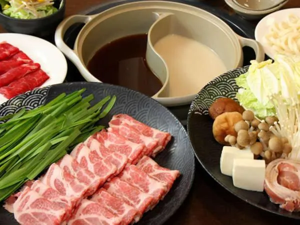 Dinner in Paper Moon