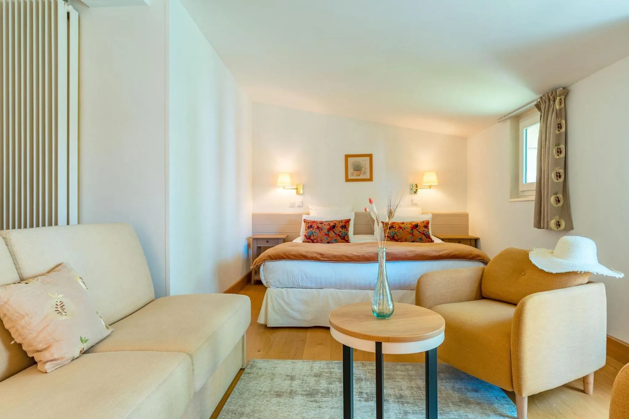 Photo of the whole room in Le Mas de La Crémaillère