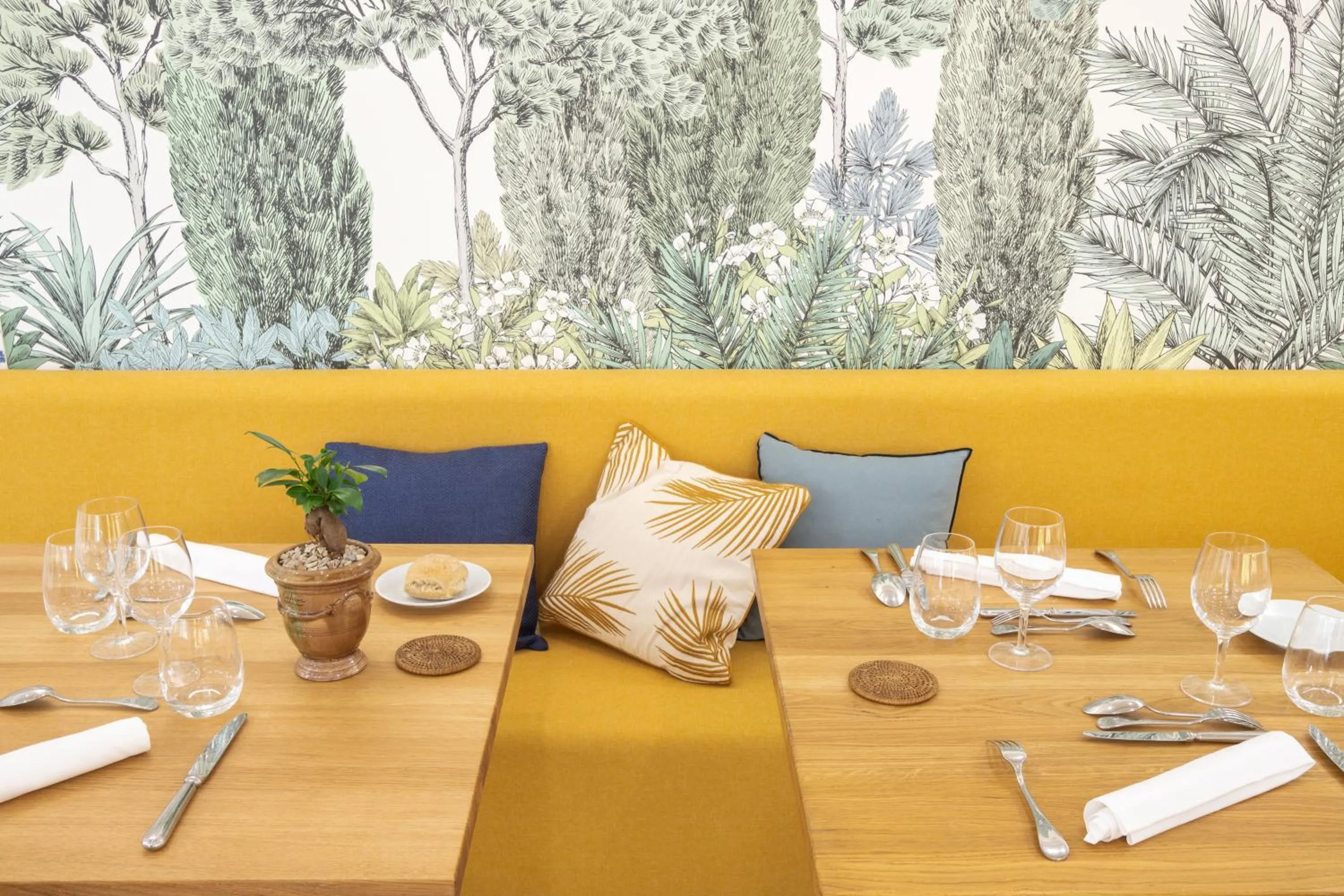 Restaurant/places to eat in Le Mas de La Crémaillère