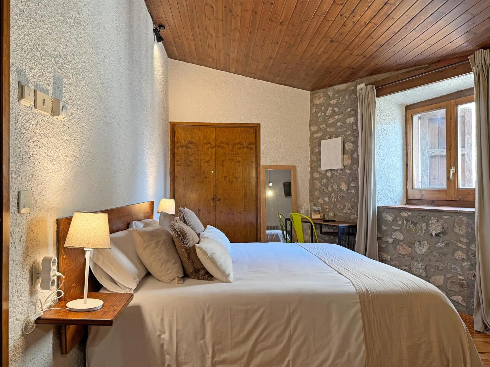 Bed in Hotel Cal Rei de Talló