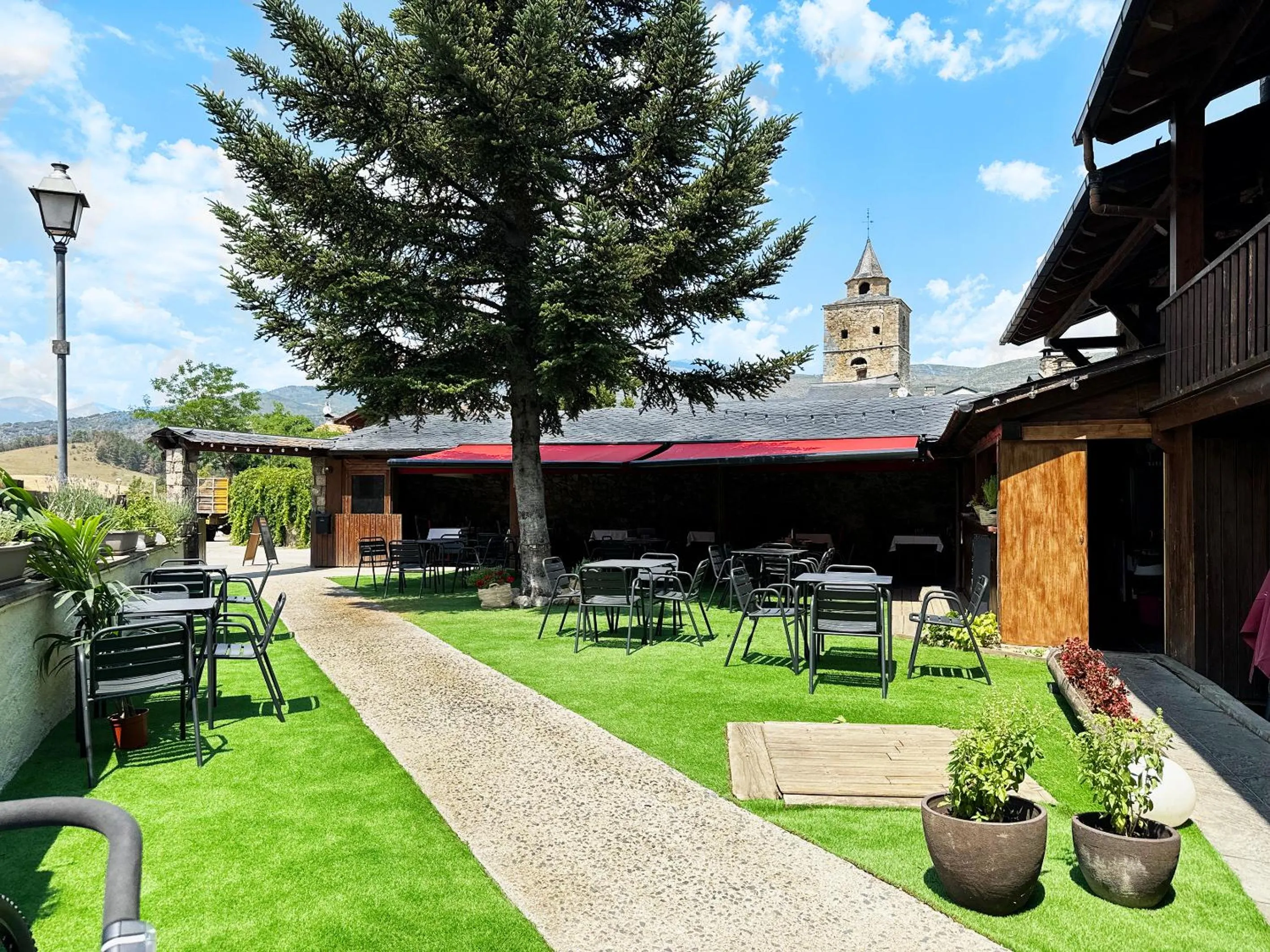 Garden in Hotel Cal Rei de Talló