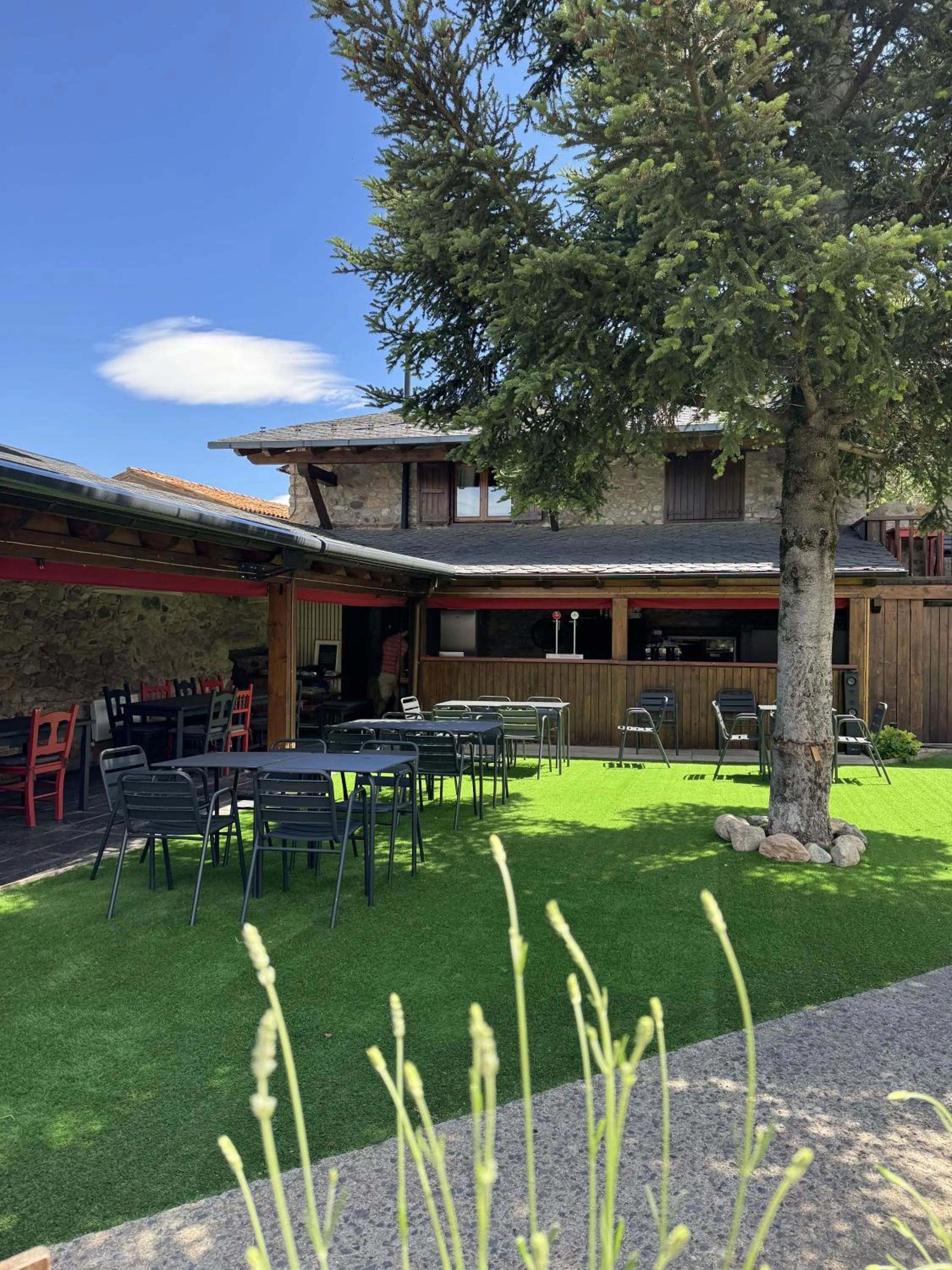 Restaurant/places to eat in Hotel Cal Rei de Talló