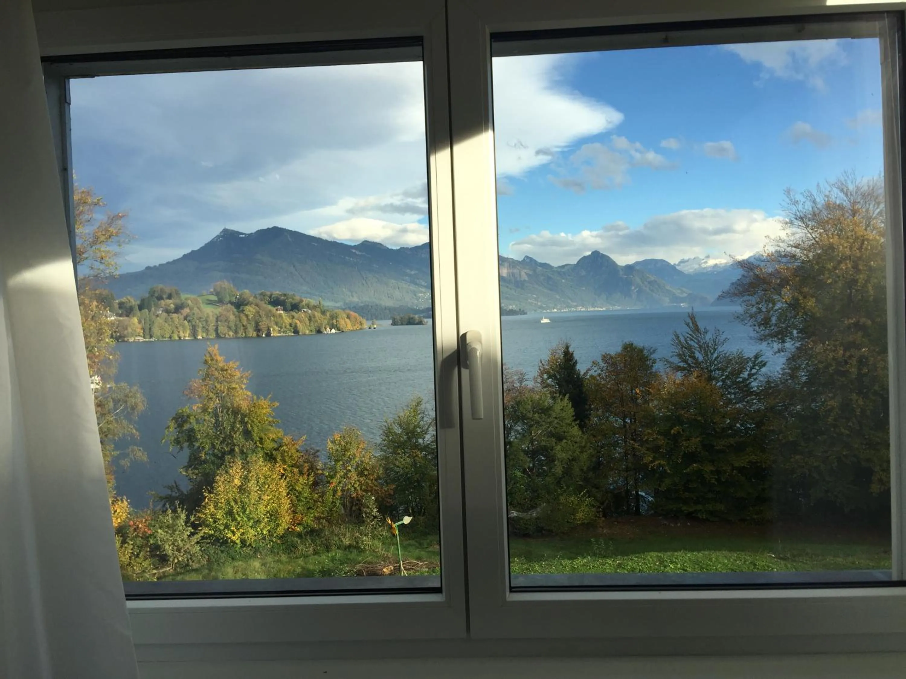 Garden view in Lake Villa Lotus