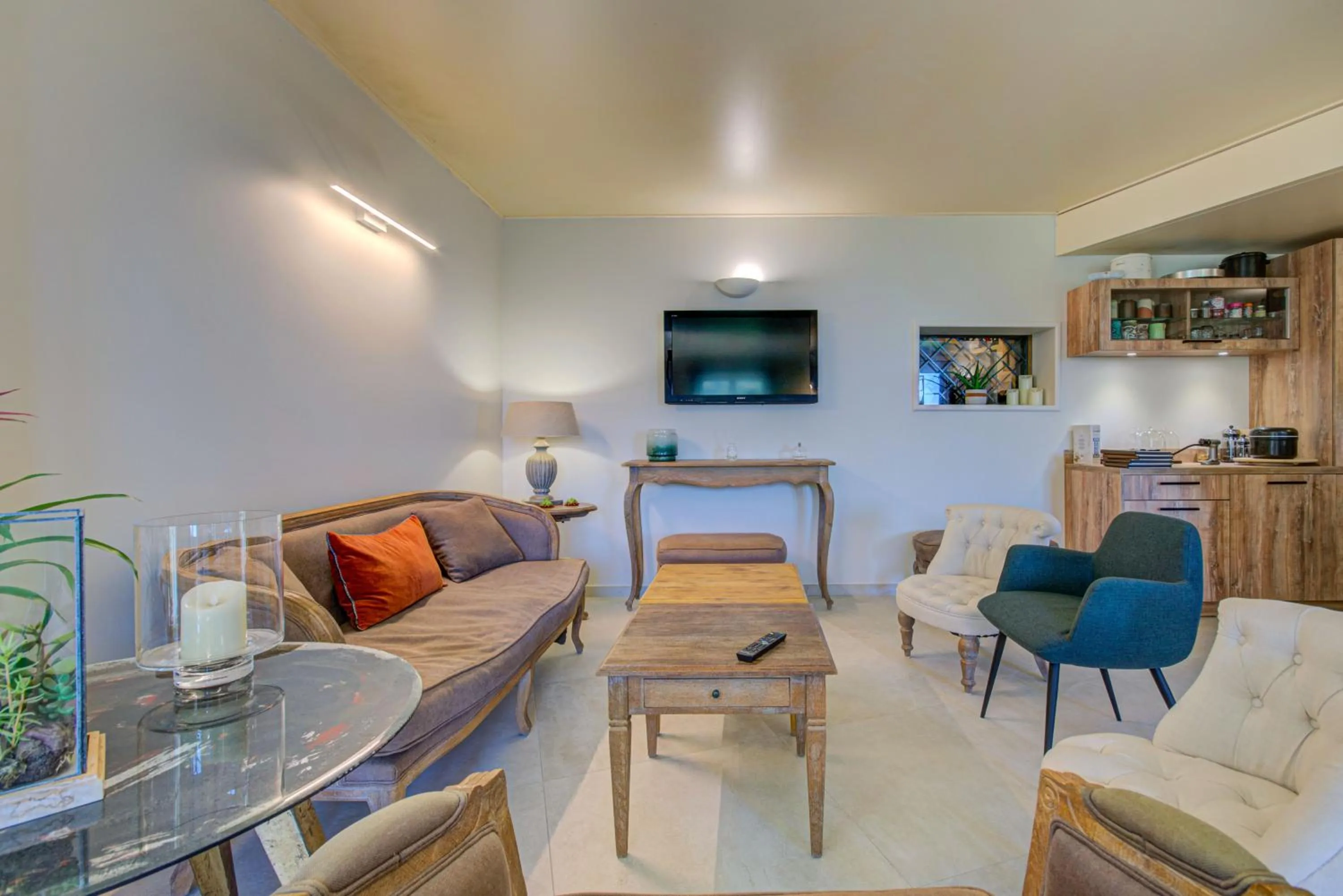 Lounge or bar in Hôtel Restaurant la Corniche