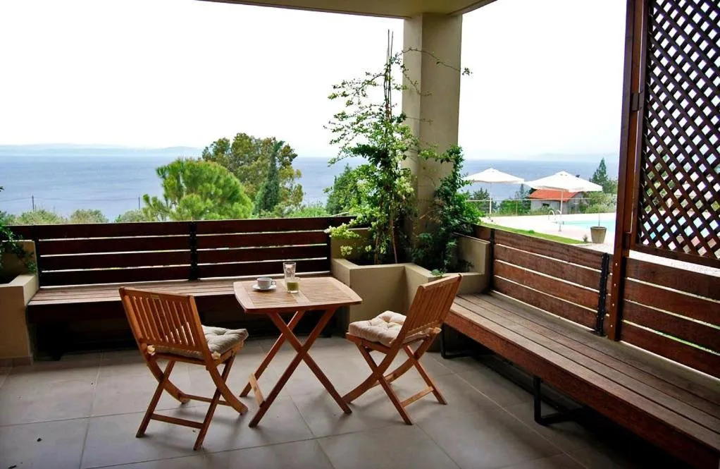 Patio in Astrolabe Hotel