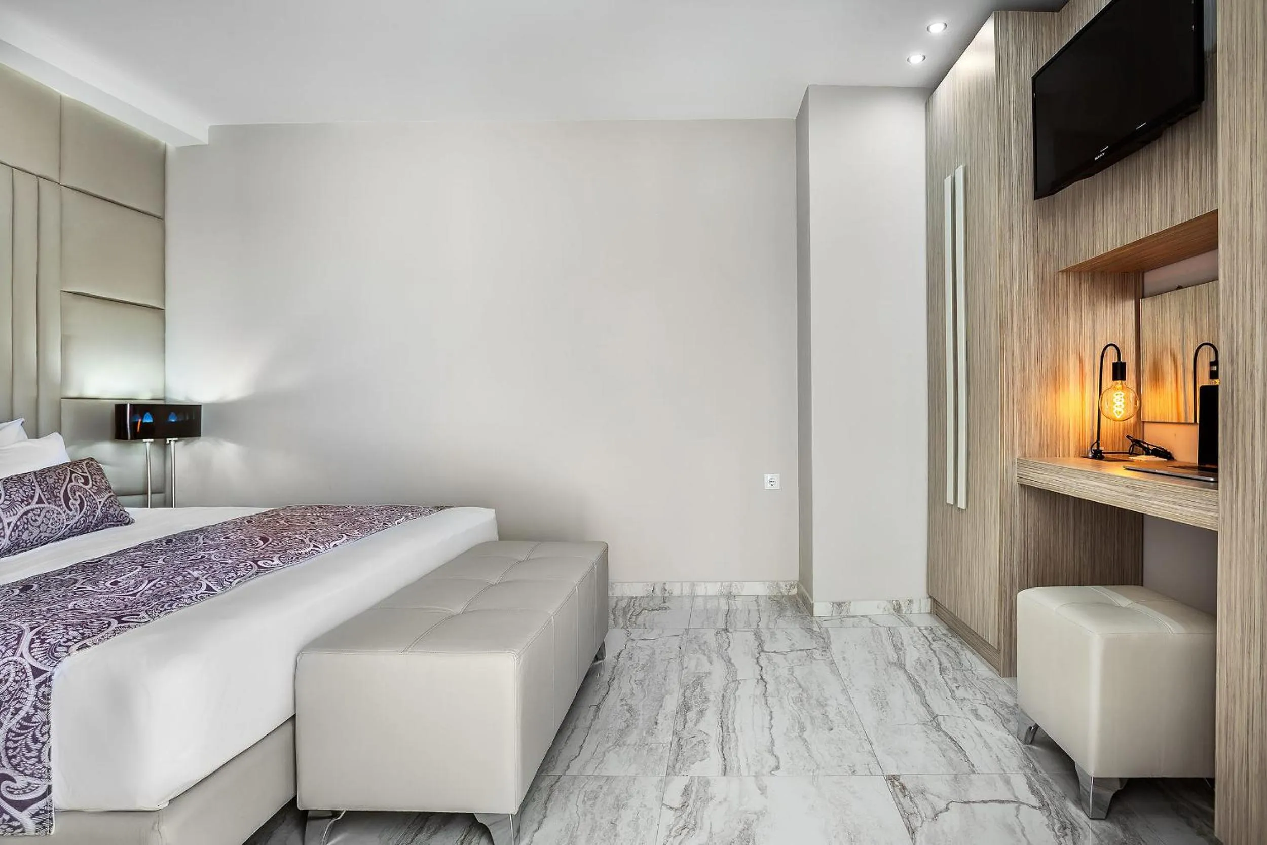 Bedroom, Bed in Anna Hotel