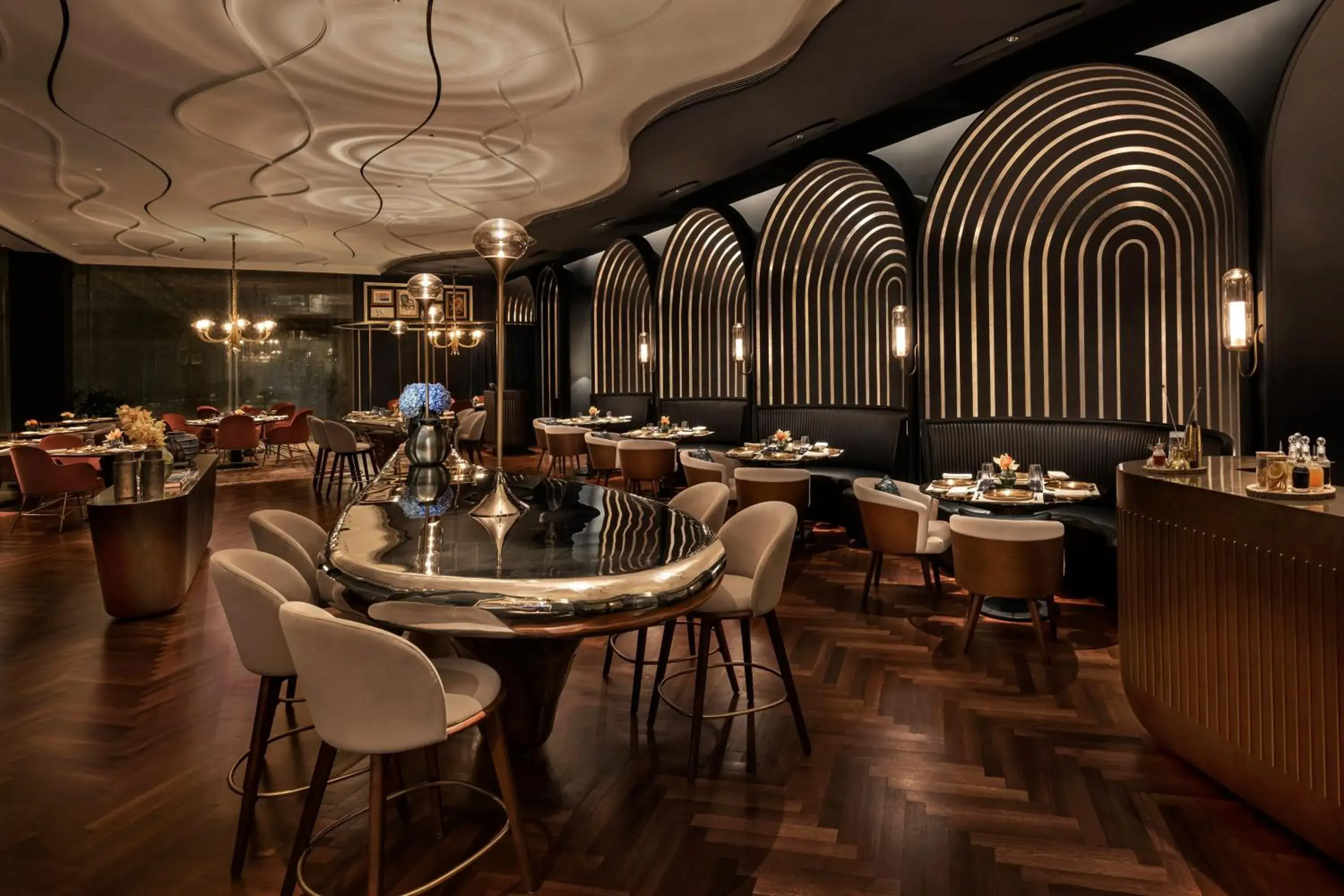 Restaurant/places to eat in The Oberoi Gurgaon Restaurant/places to eat in The Oberoi Gurgaon