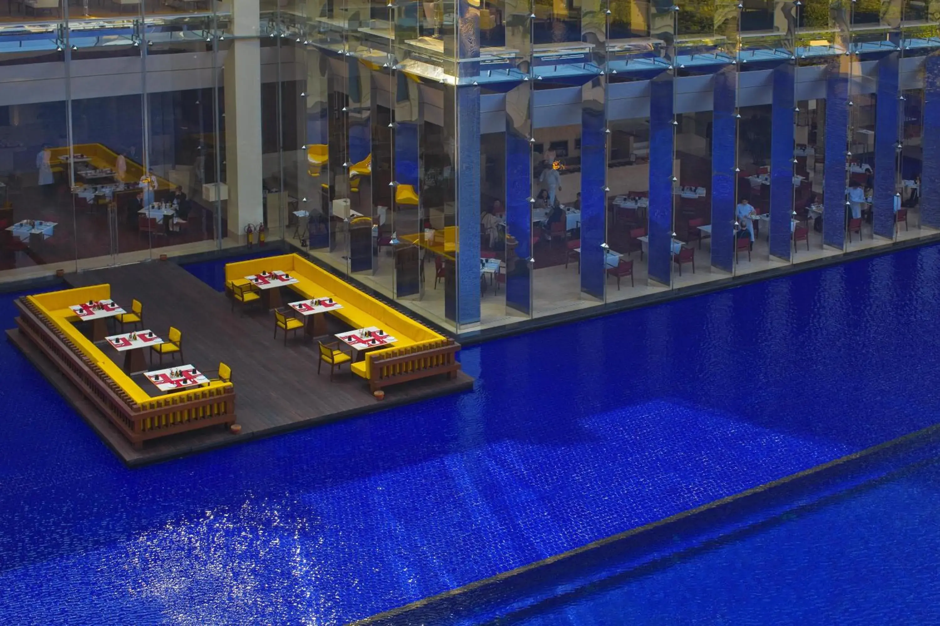 Restaurant/places to eat in The Oberoi Gurgaon Restaurant/places to eat in The Oberoi Gurgaon