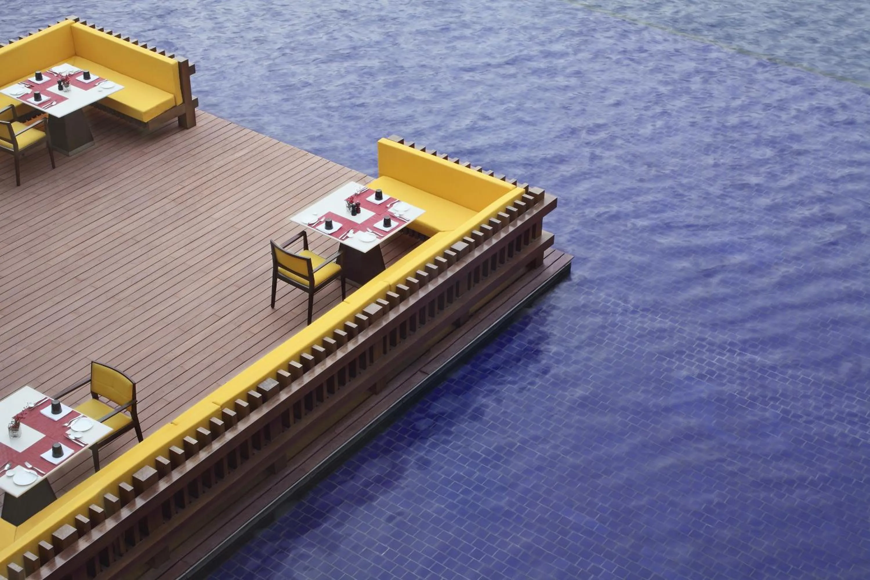 Restaurant/places to eat in The Oberoi Gurgaon