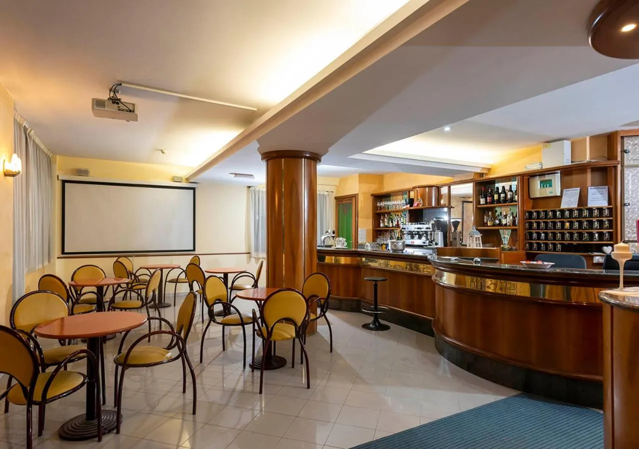 Lobby or reception in Hotel Petrarca