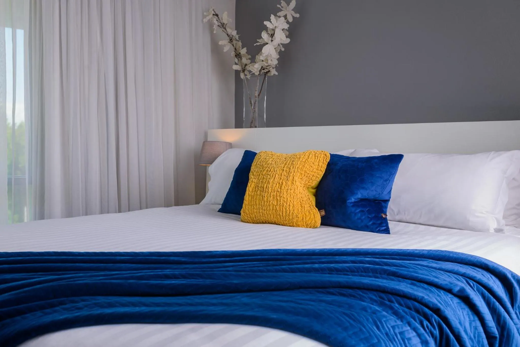 Bedroom, Bed in The Ellison