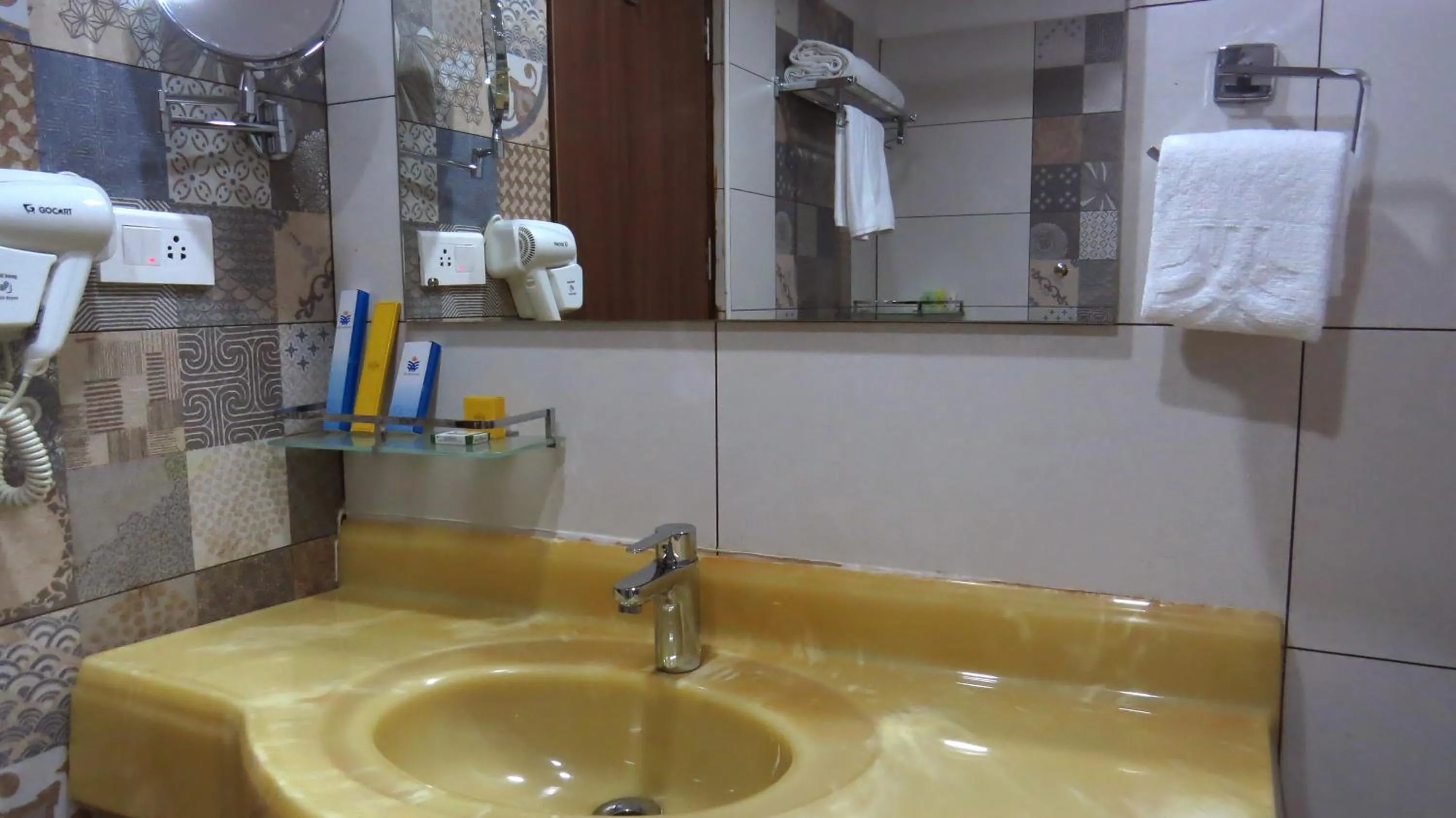 Bathroom in Hotel Rajadhani