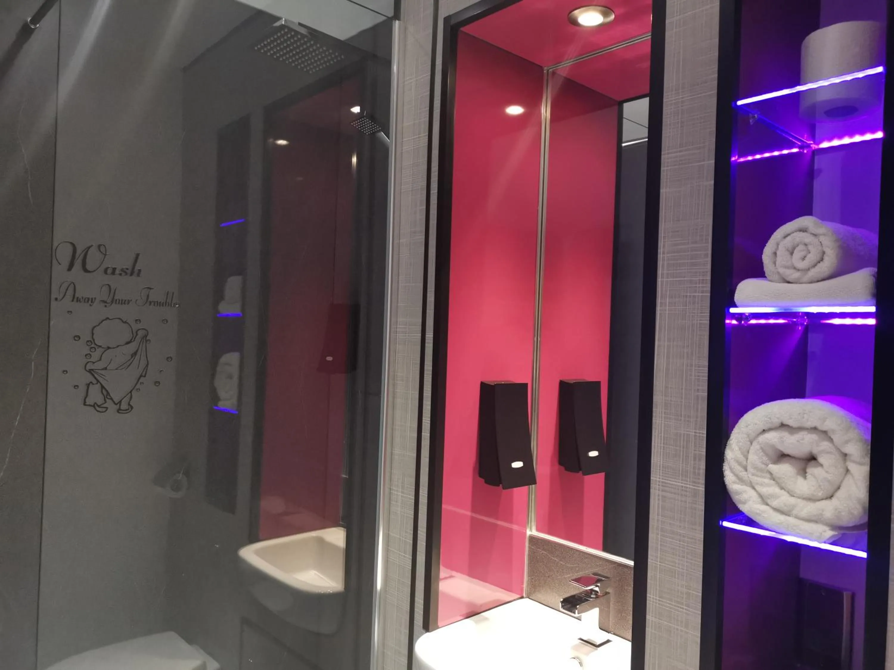 Bathroom in Escape Hotel