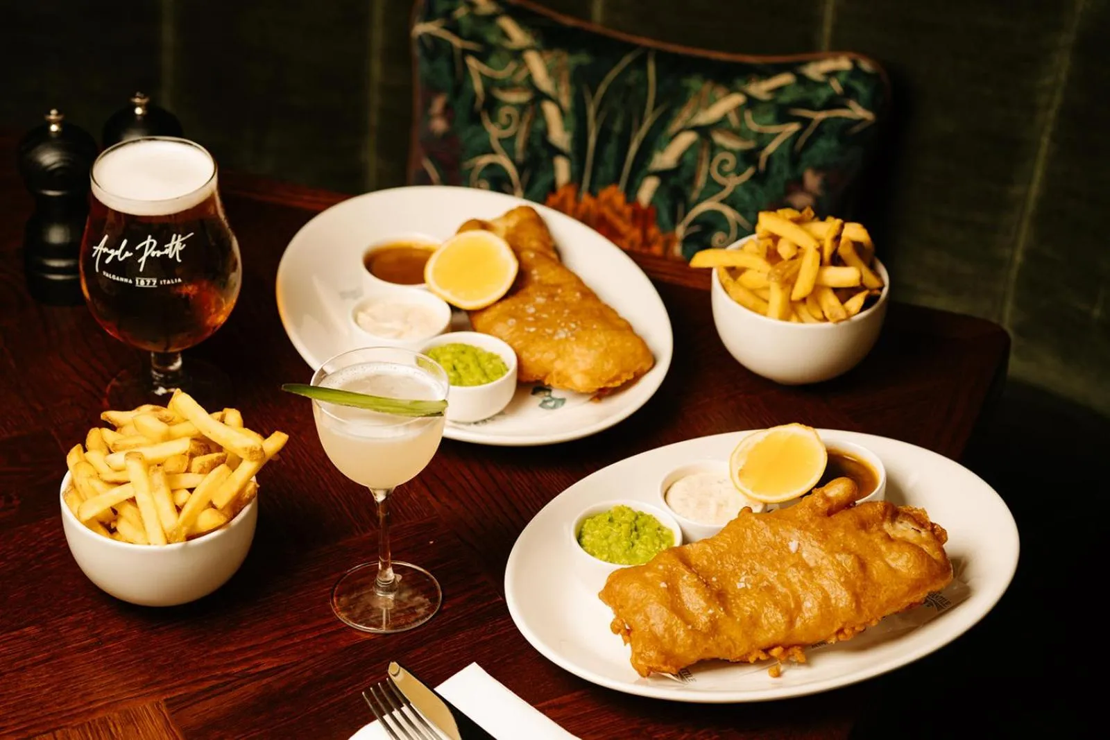 Food and drinks in The Mercantile Hotel