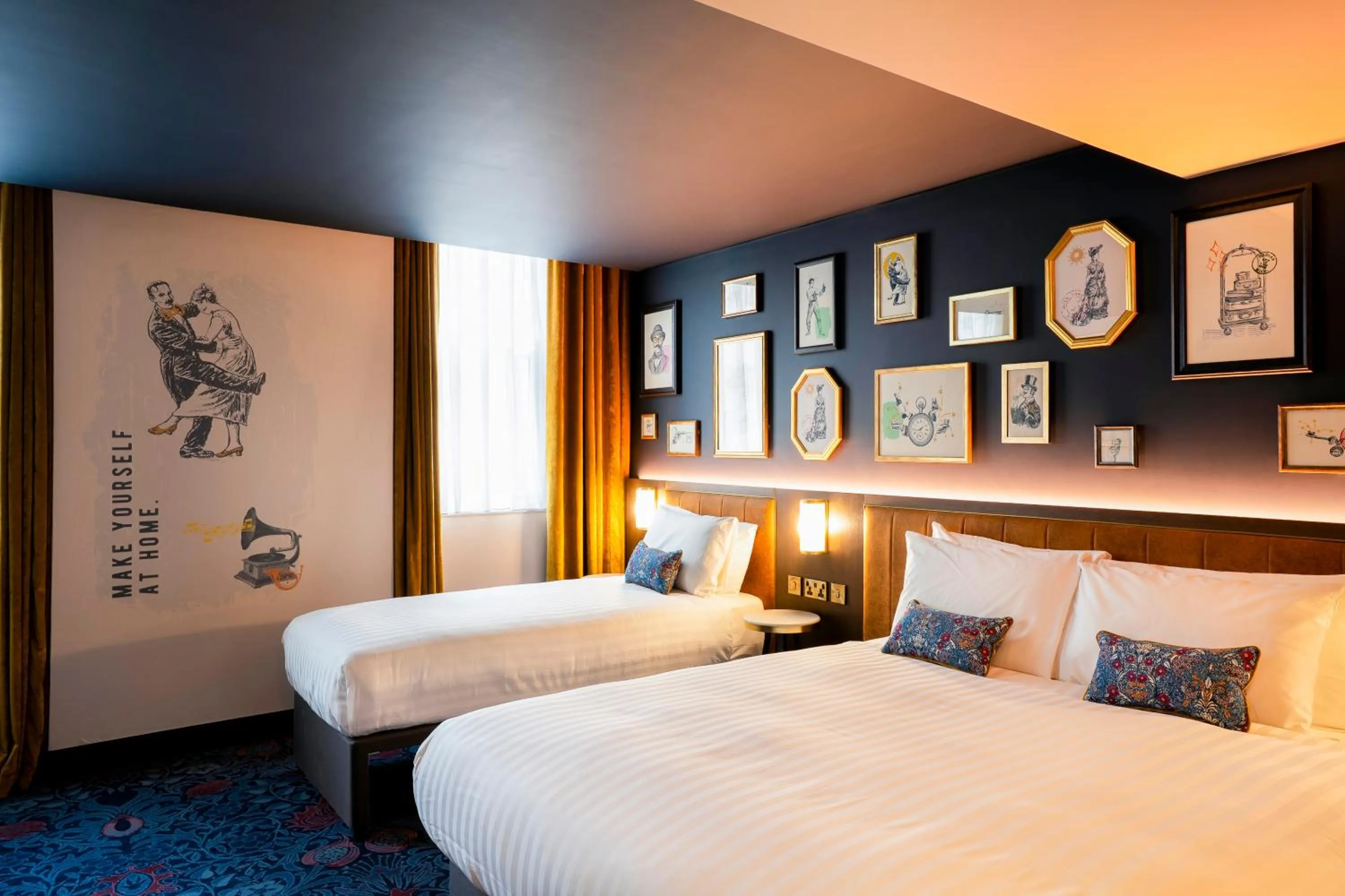 Bed in The Mercantile Hotel