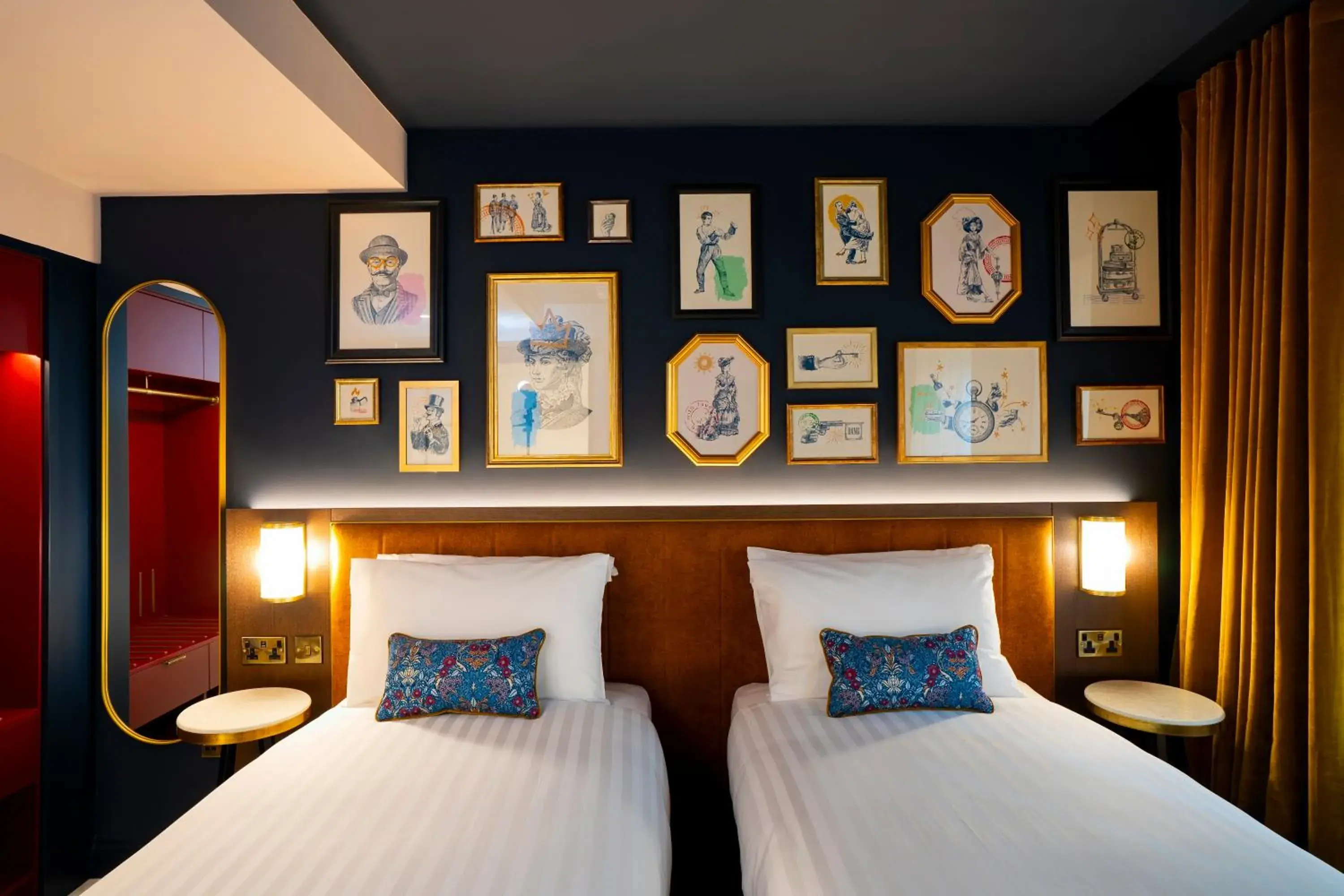 Bed in The Mercantile Hotel Bed in The Mercantile Hotel