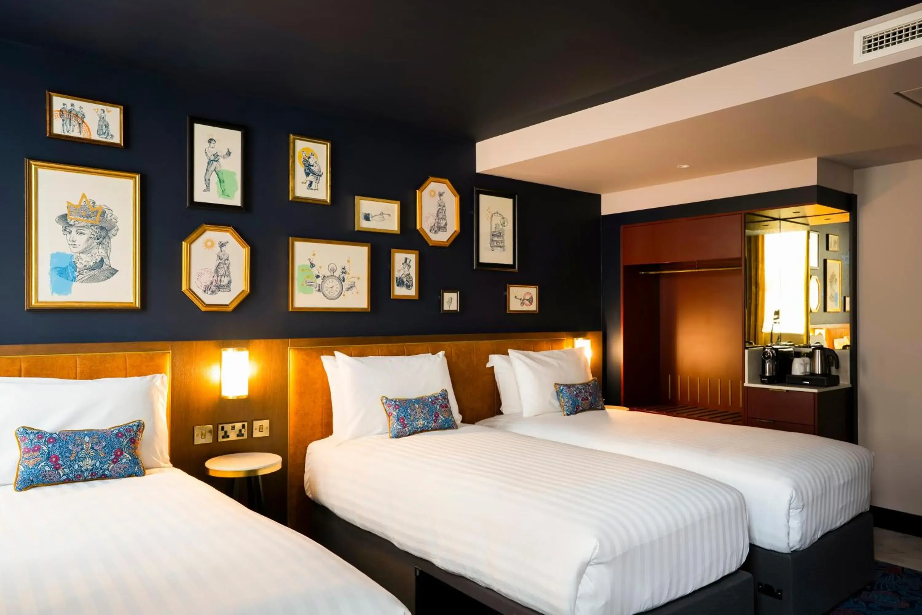 Bed in The Mercantile Hotel Bed in The Mercantile Hotel