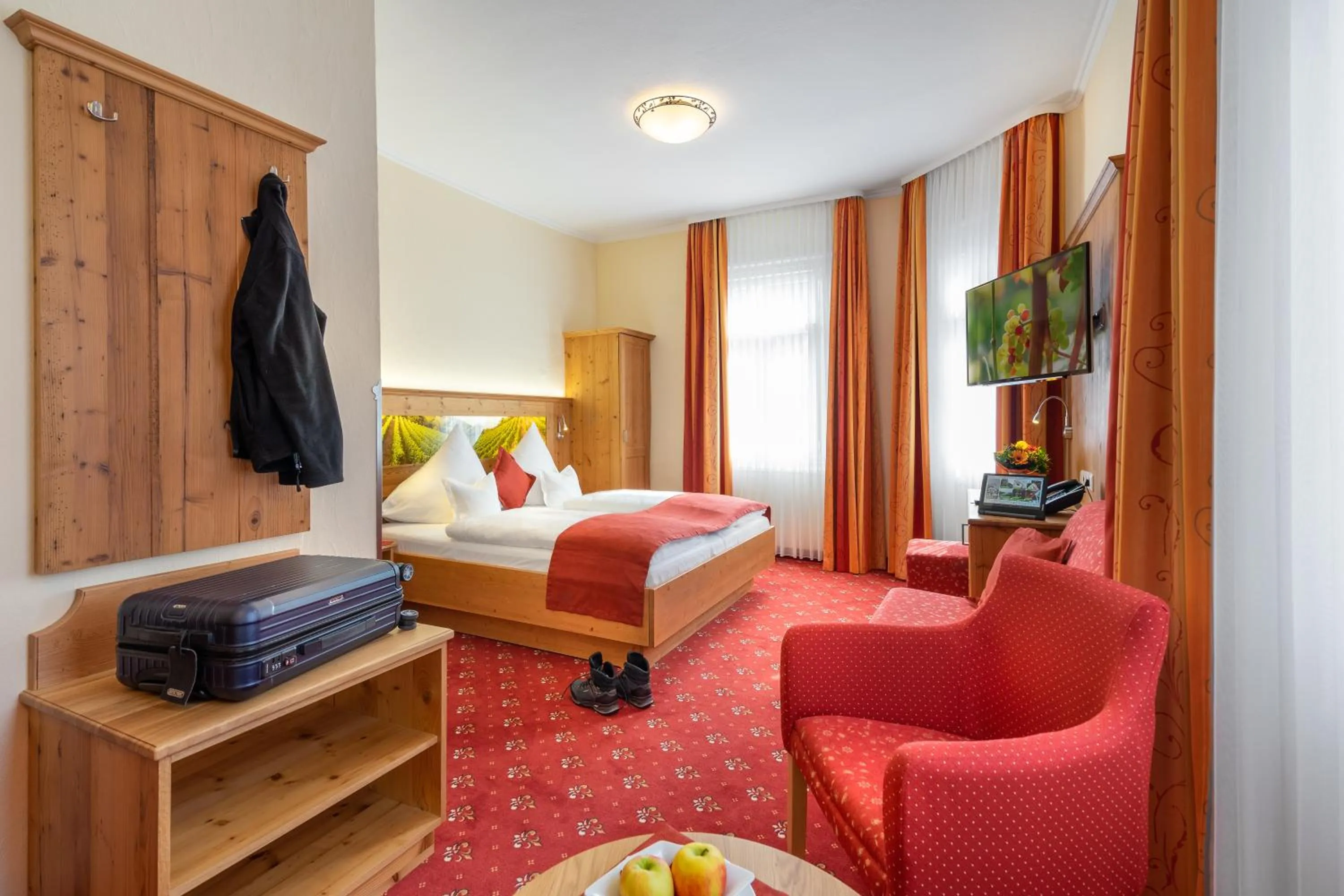 Photo of the whole room, Bed in Altkölnischer Hof