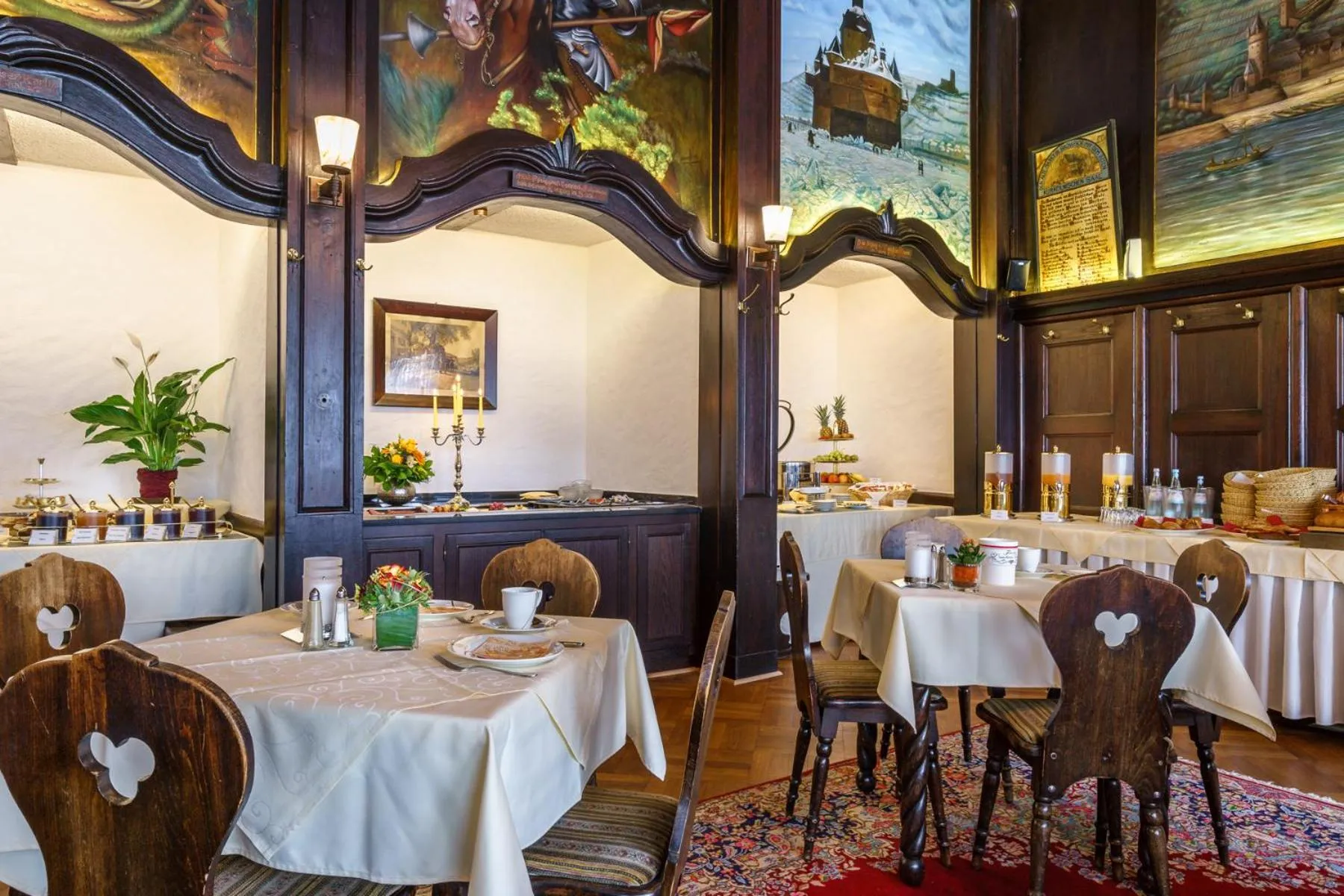 Buffet breakfast in Altkölnischer Hof