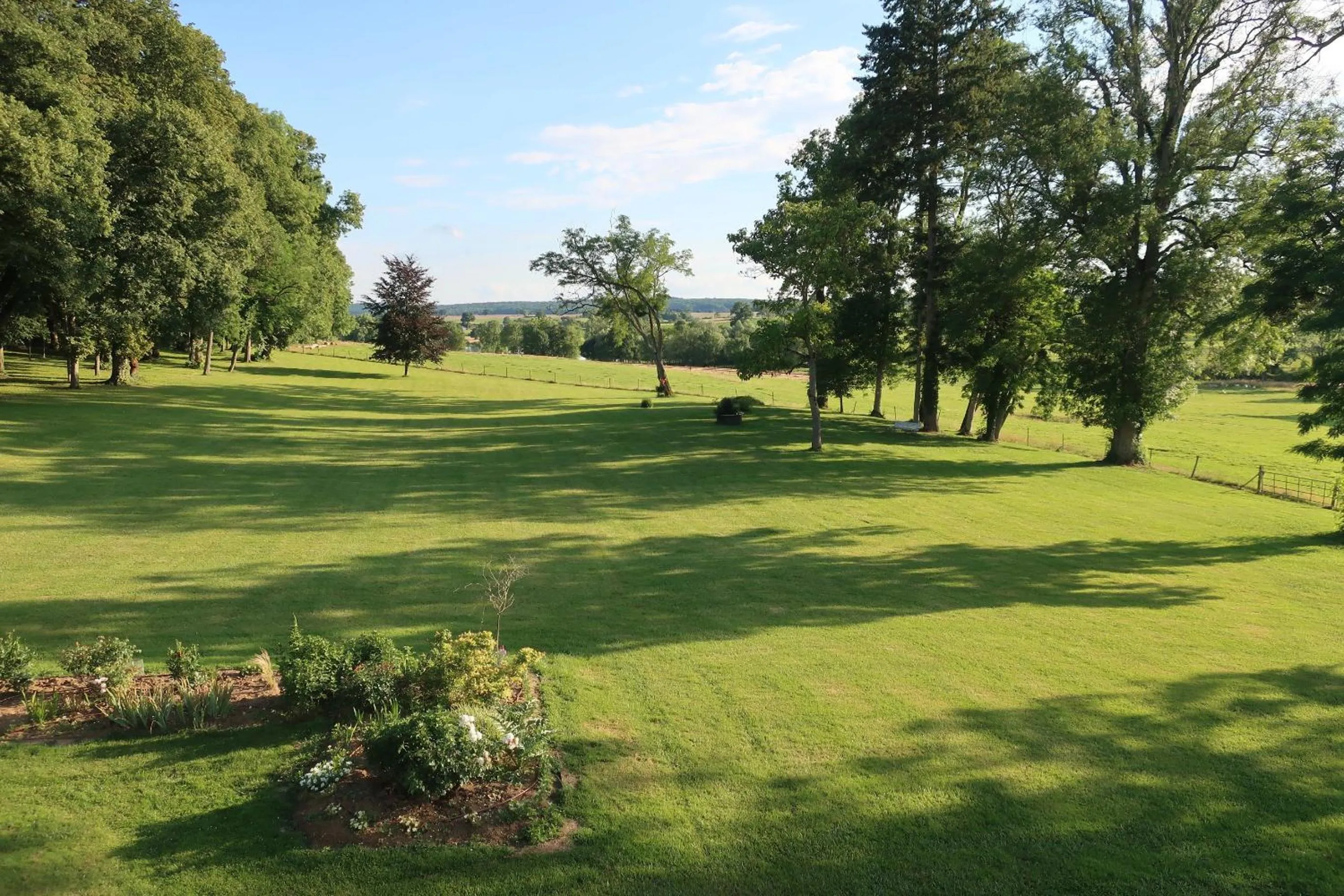 Garden view in Château de SURY