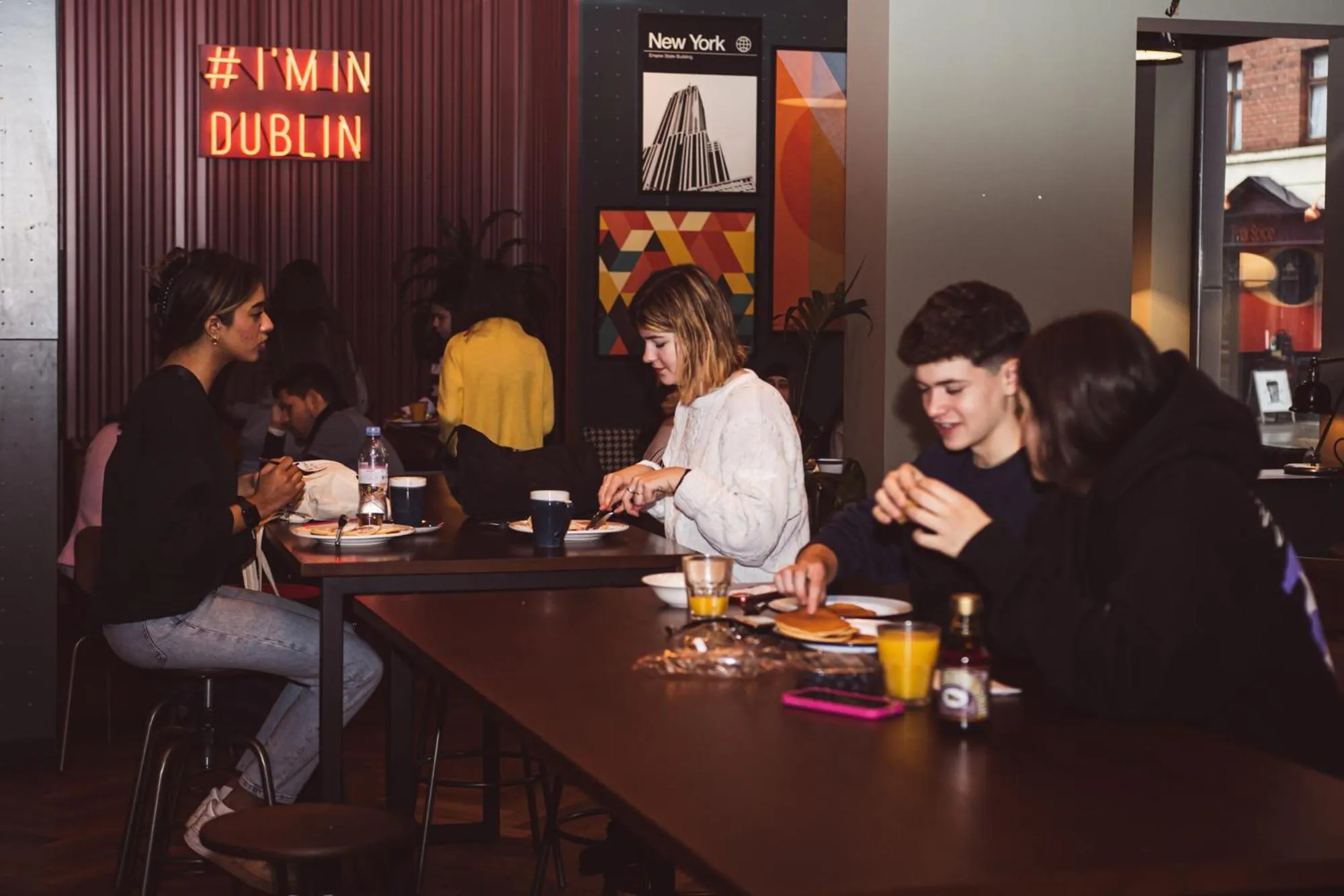 Restaurant/places to eat in Latroupe Jacobs Inn