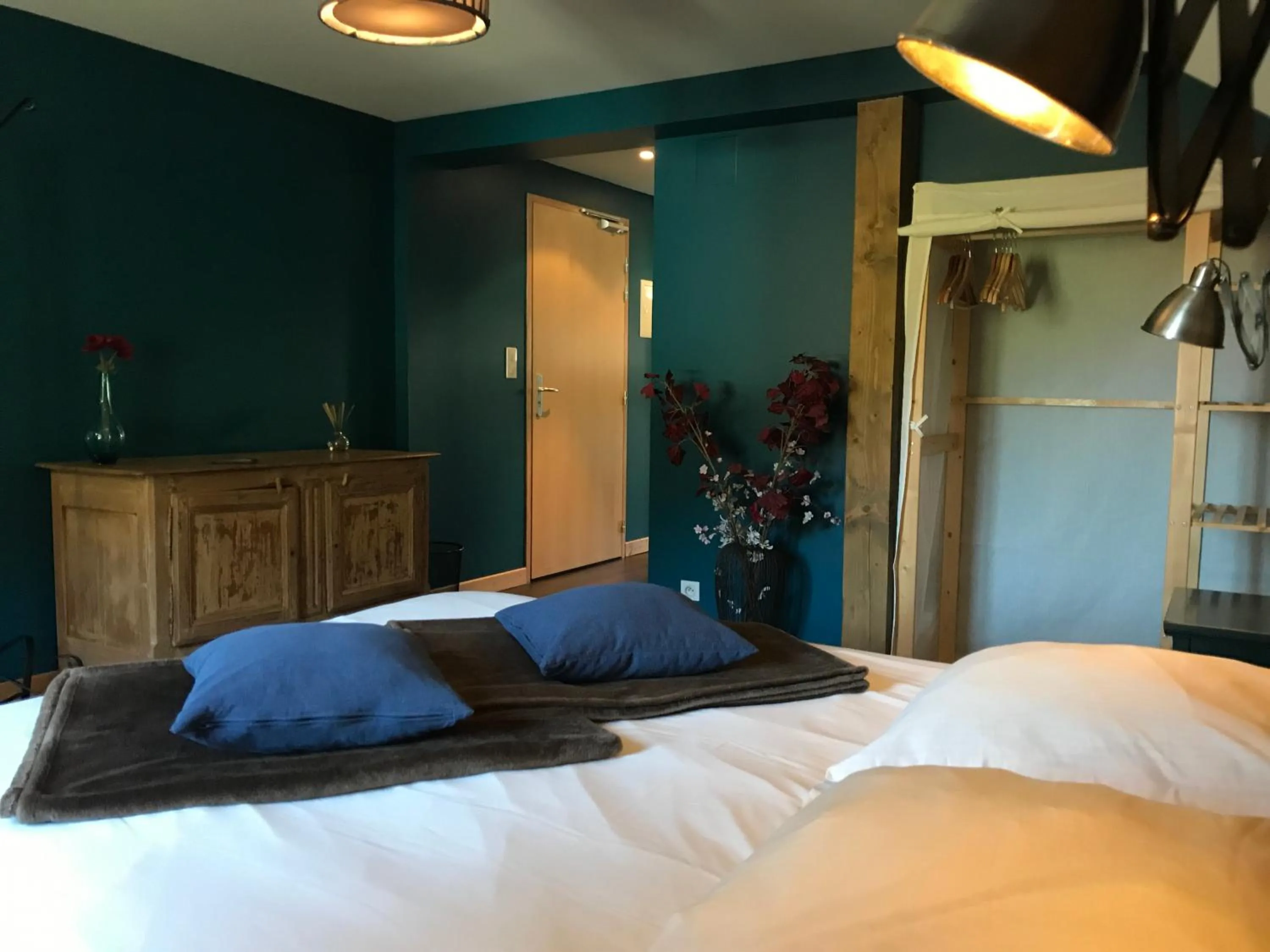 Bed in Chez Jeanmyvonne