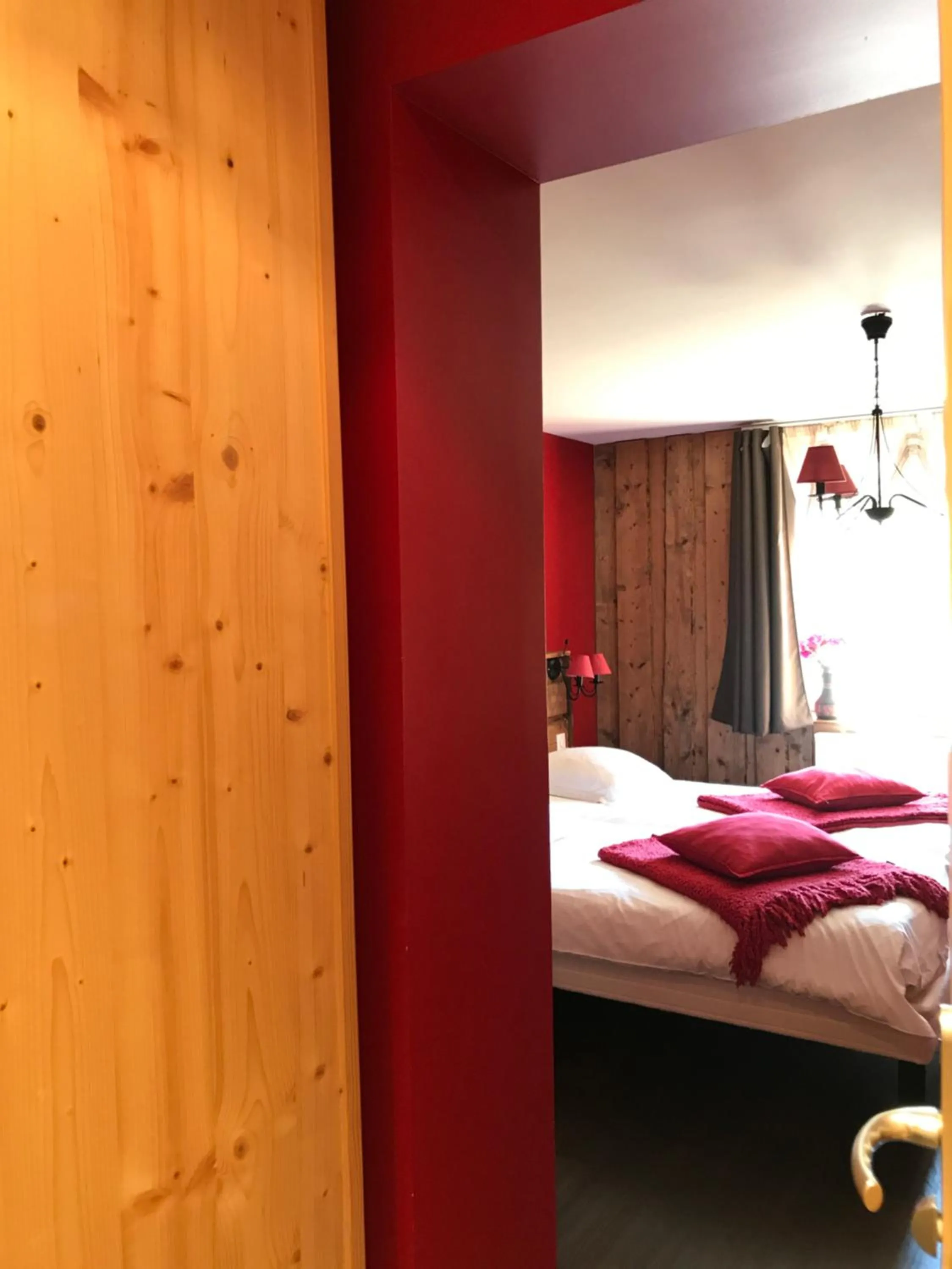 Bed in Chez Jeanmyvonne