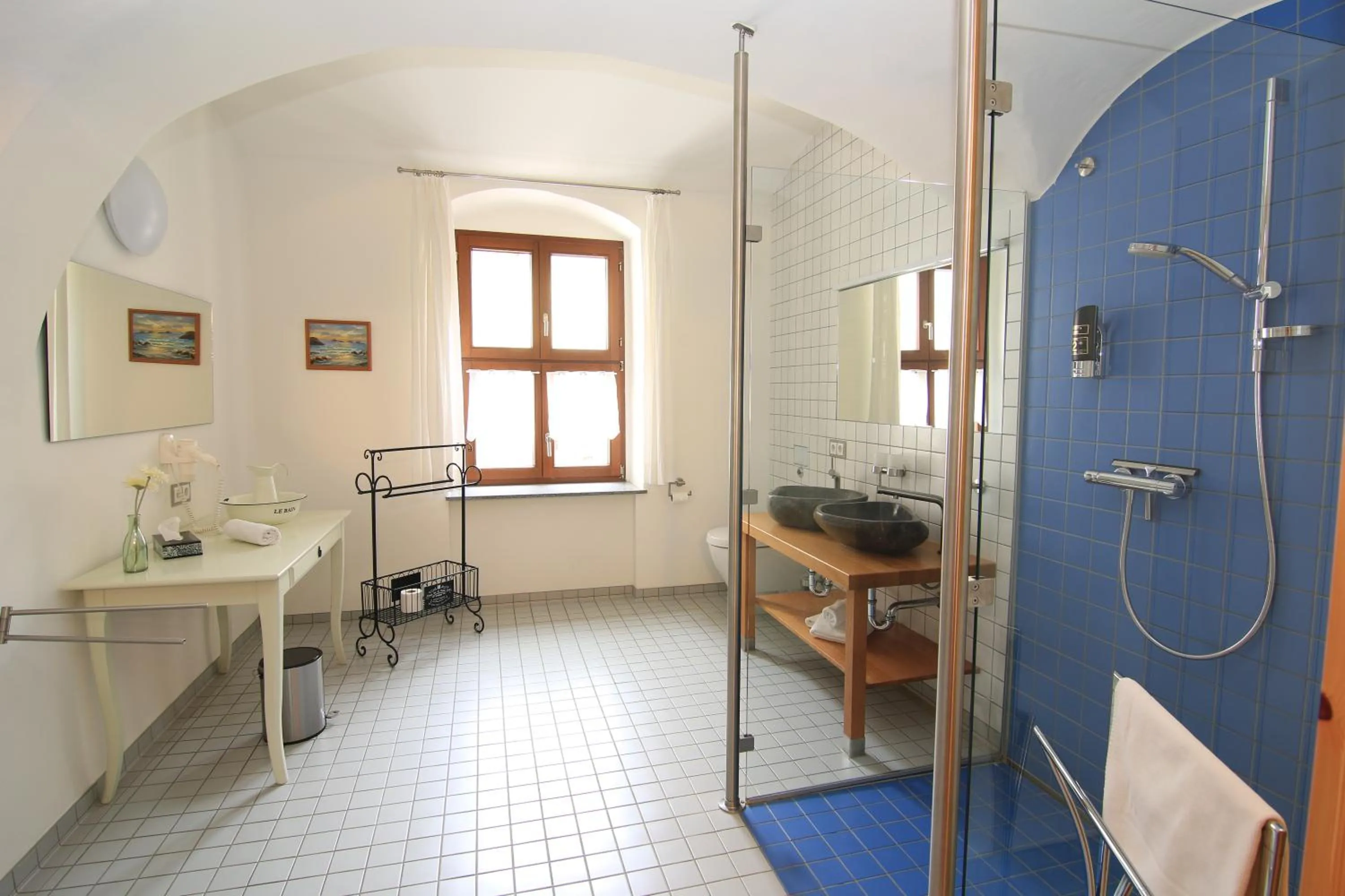 Shower in Hotel Zum Klötzelmönch