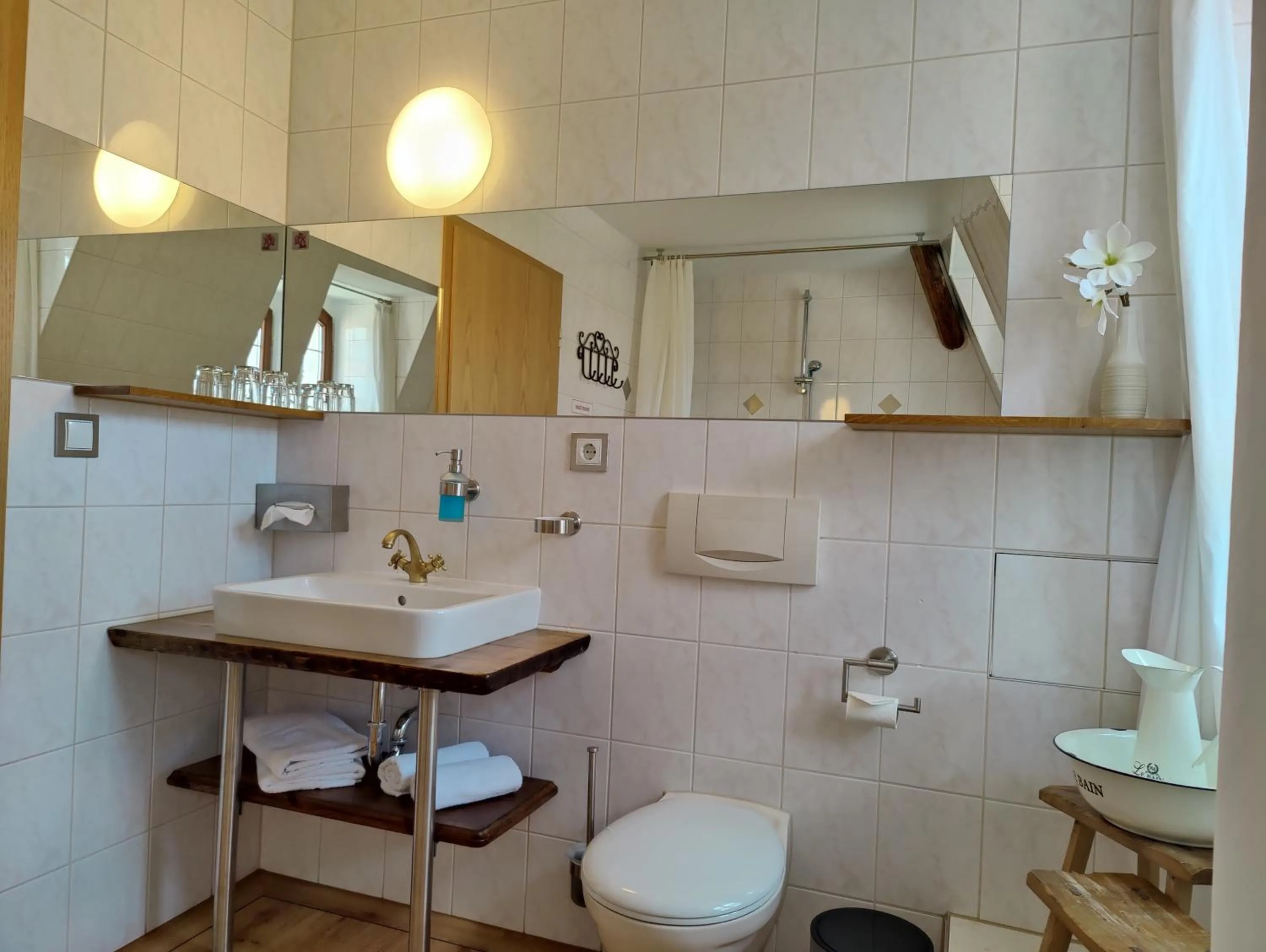 Bathroom in Hotel Zum Klötzelmönch