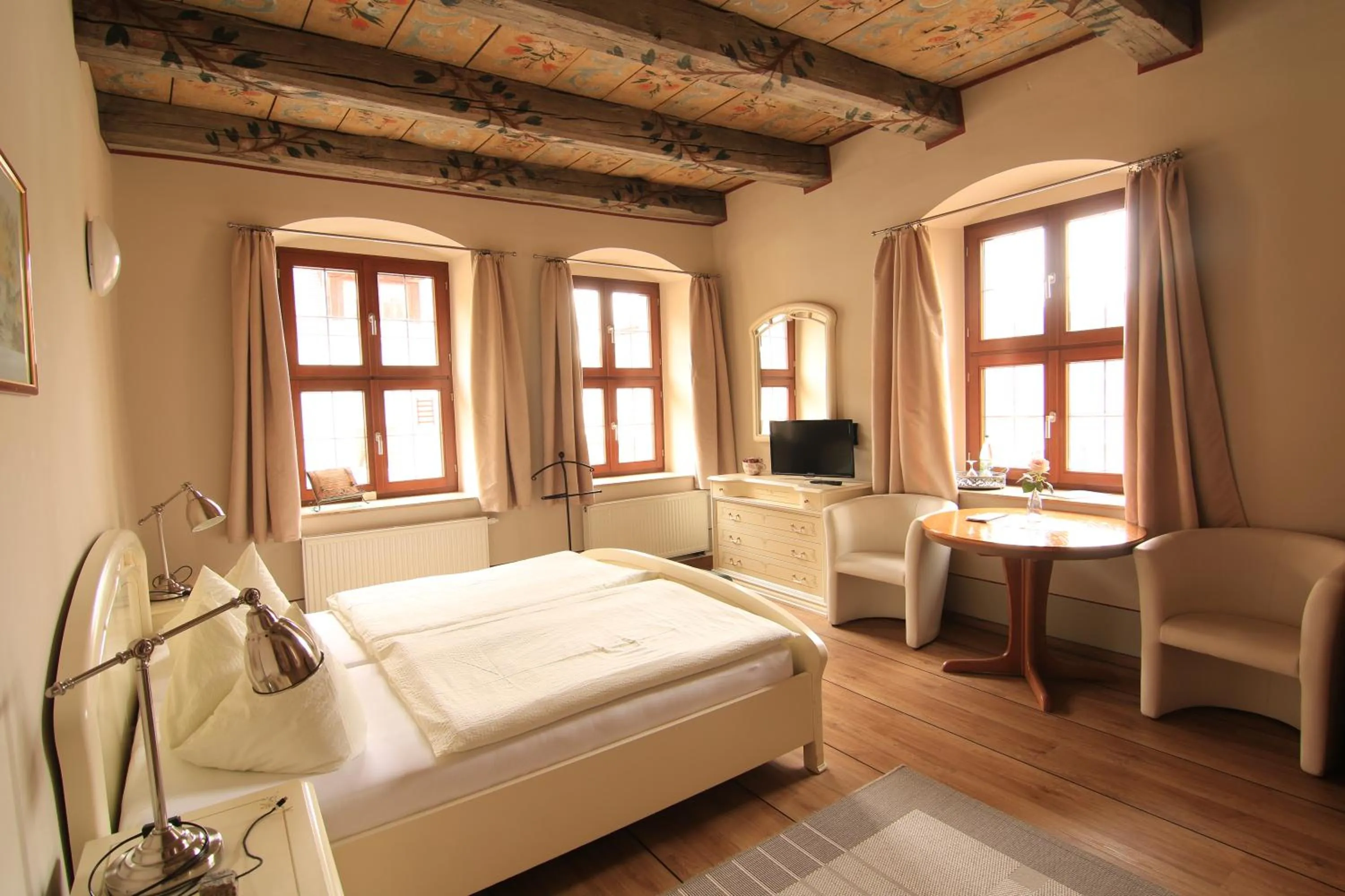 Bedroom, Bed in Hotel Zum Klötzelmönch