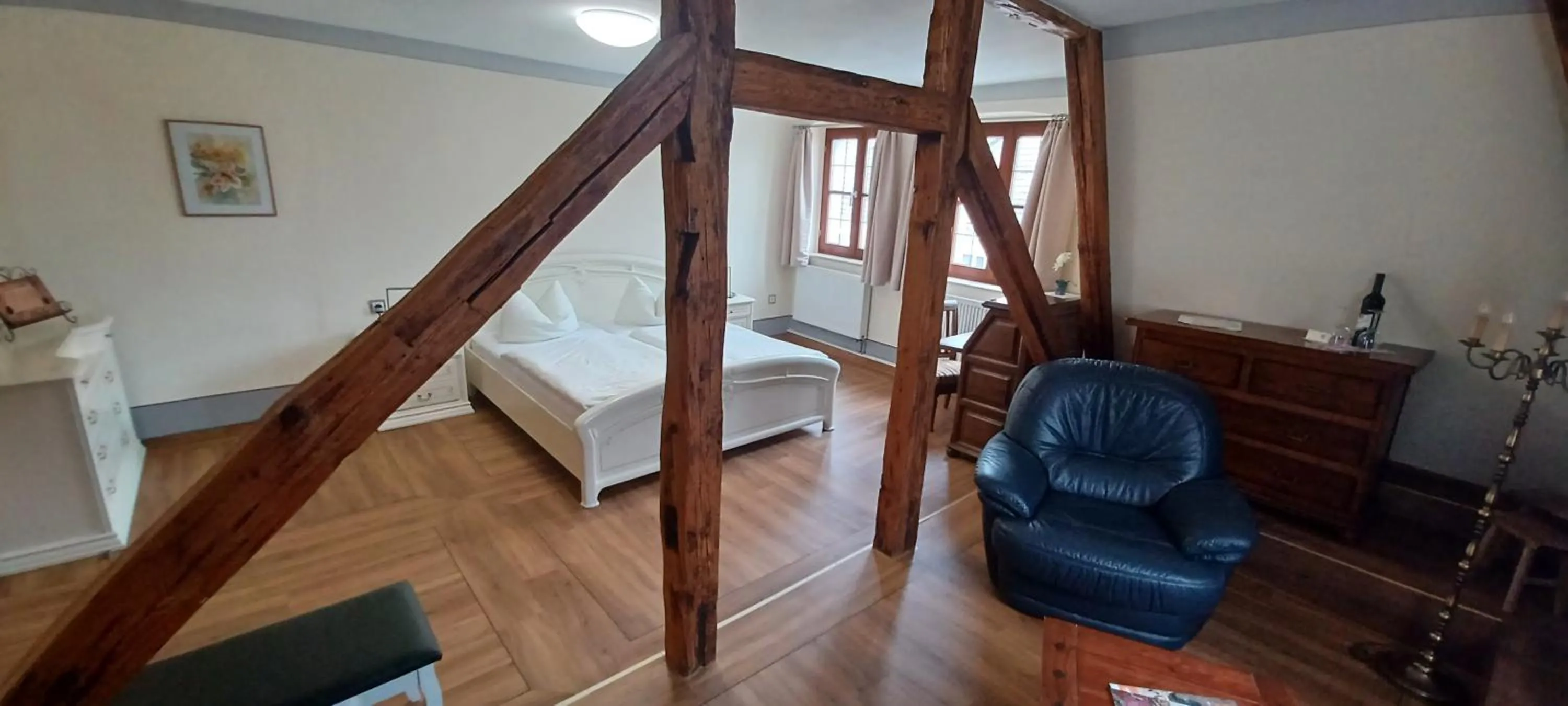 Living room, Bed in Hotel Zum Klötzelmönch