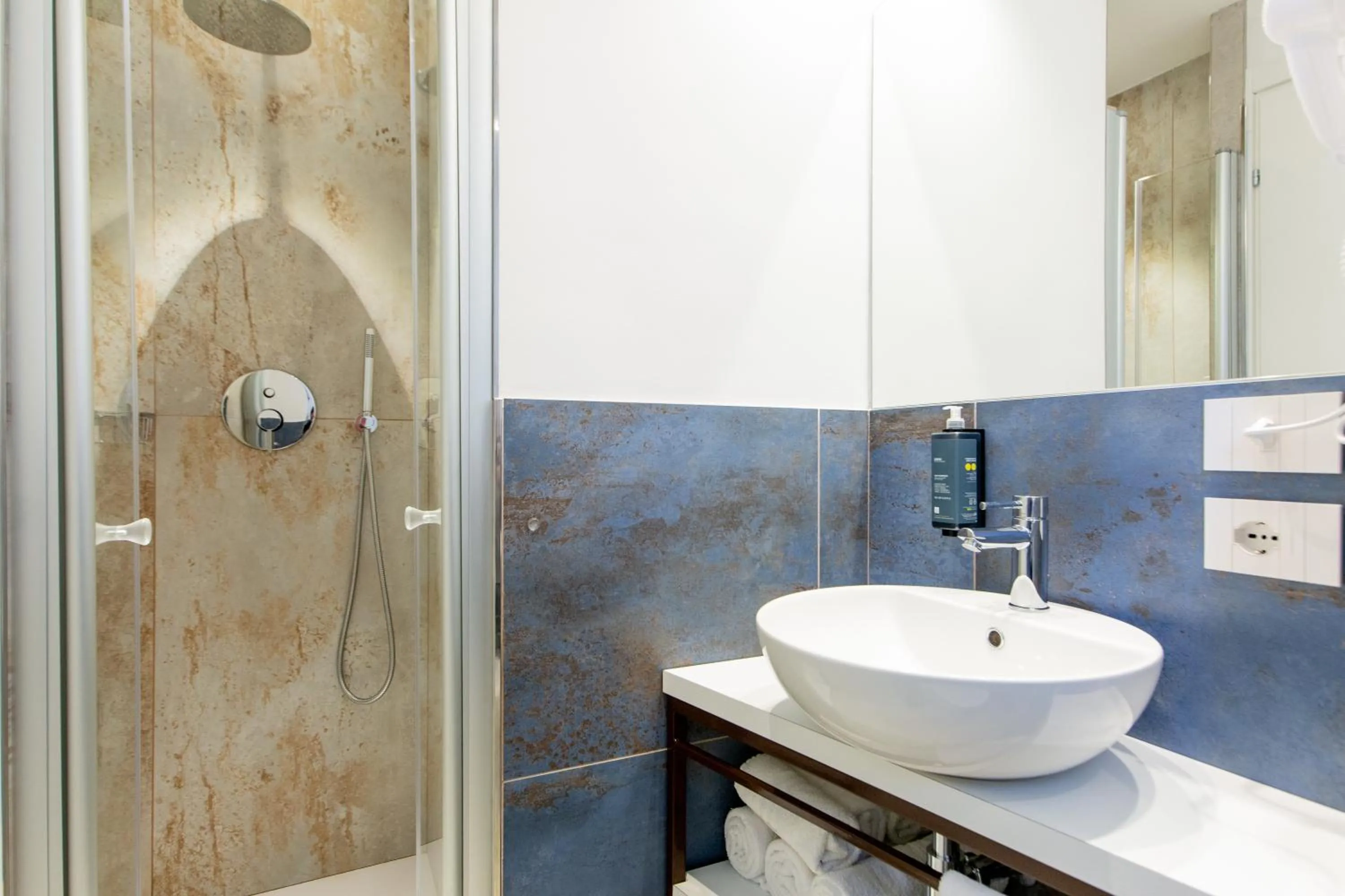 Shower in Hotel Grazia Riccione