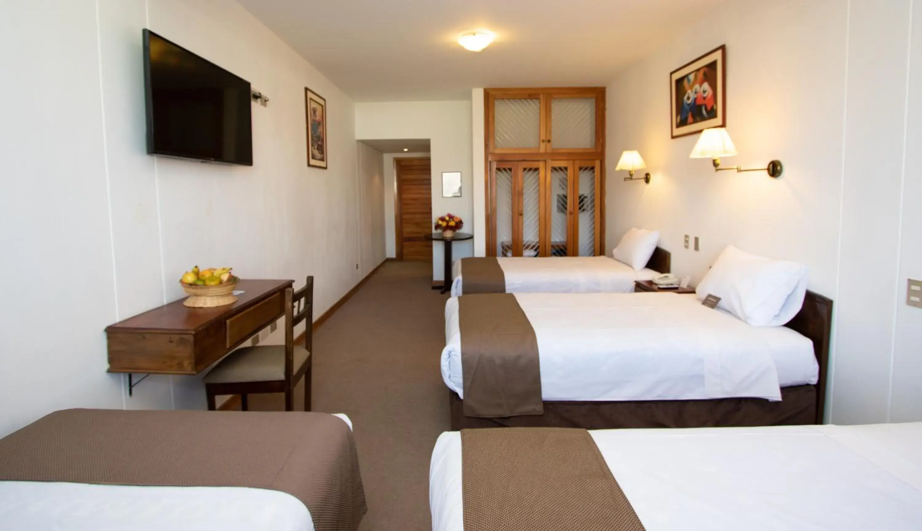 Quadruple Room in DM Hoteles Cusco Quadruple Room in DM Hoteles Cusco