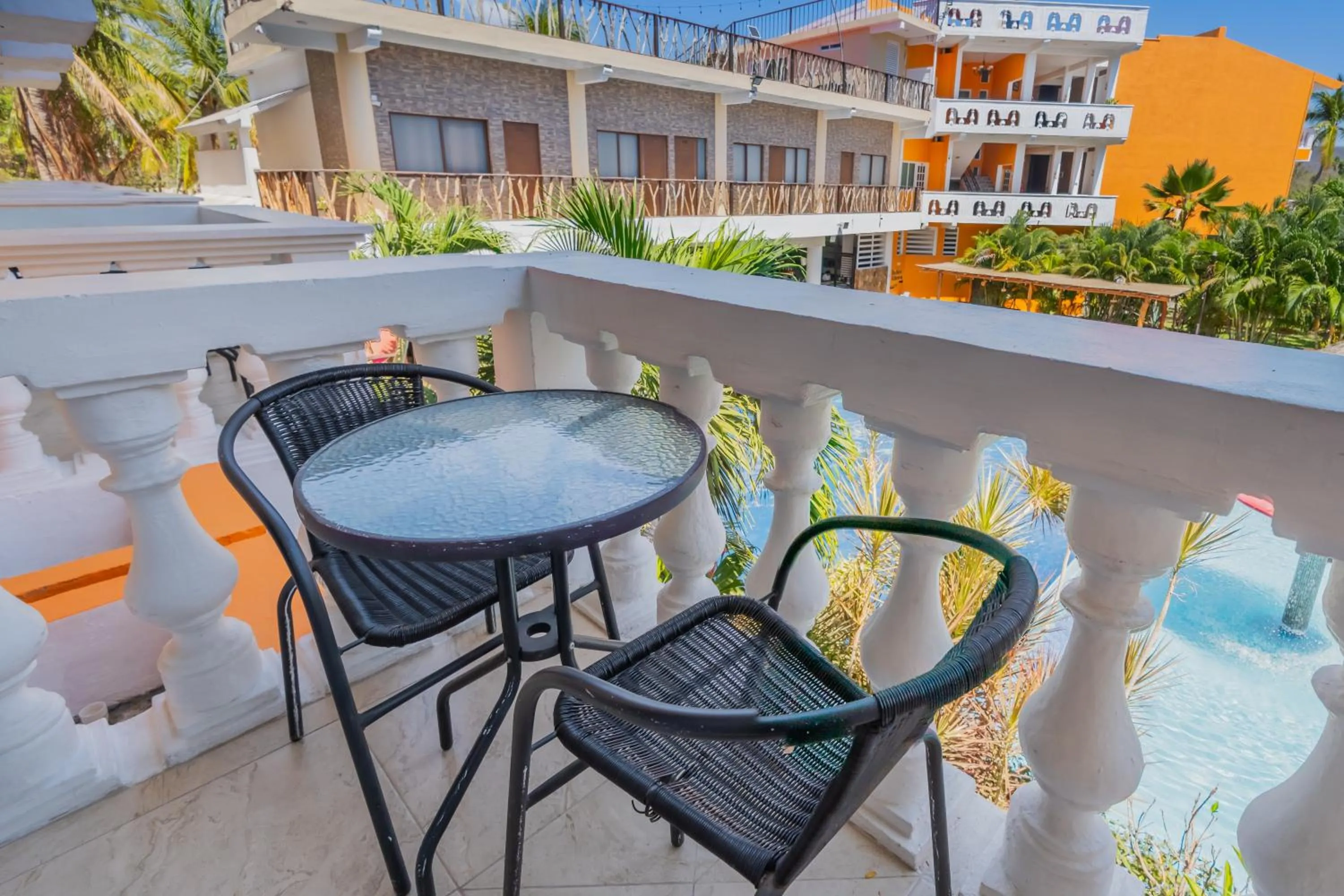 Day in Hotel Gran Juquila Huatulco