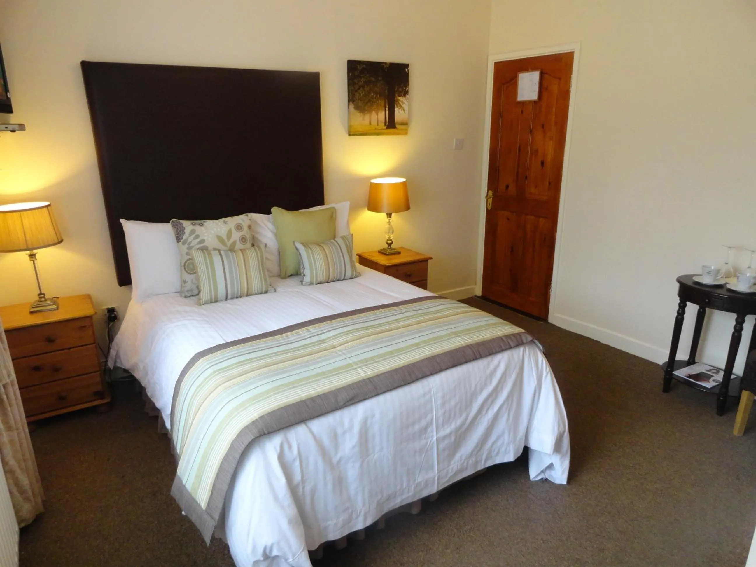 Photo of the whole room in Orley House B&B