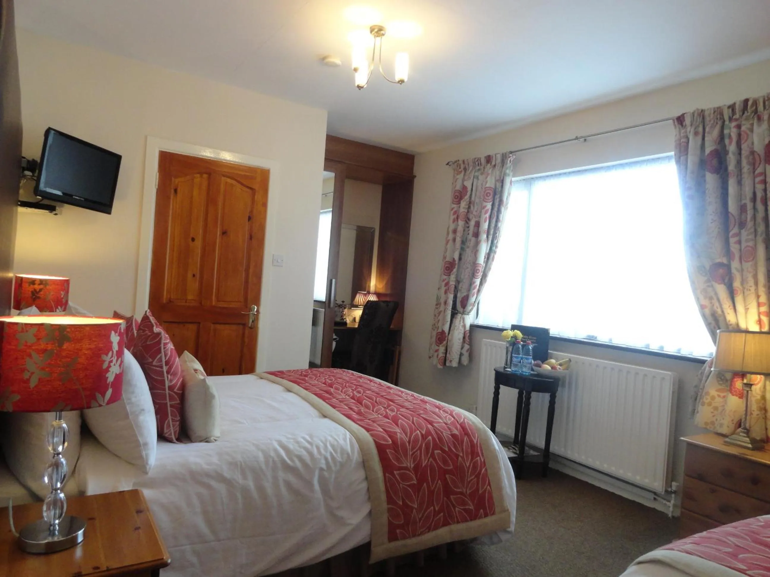 Photo of the whole room in Orley House B&B