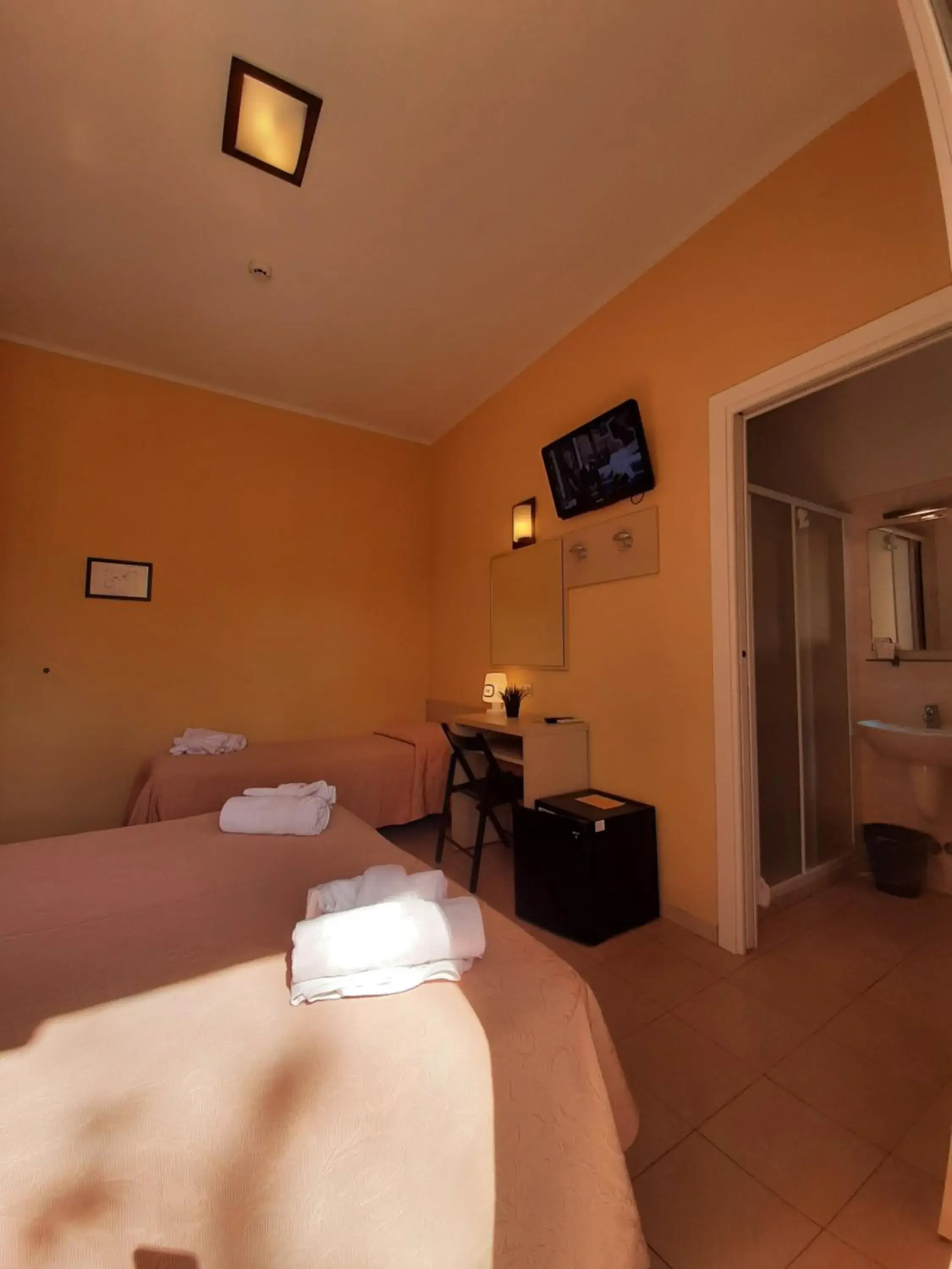 Triple Room with Balcony in Hotel Originale by ALEhotels Triple Room with Balcony in Hotel Originale by ALEhotels