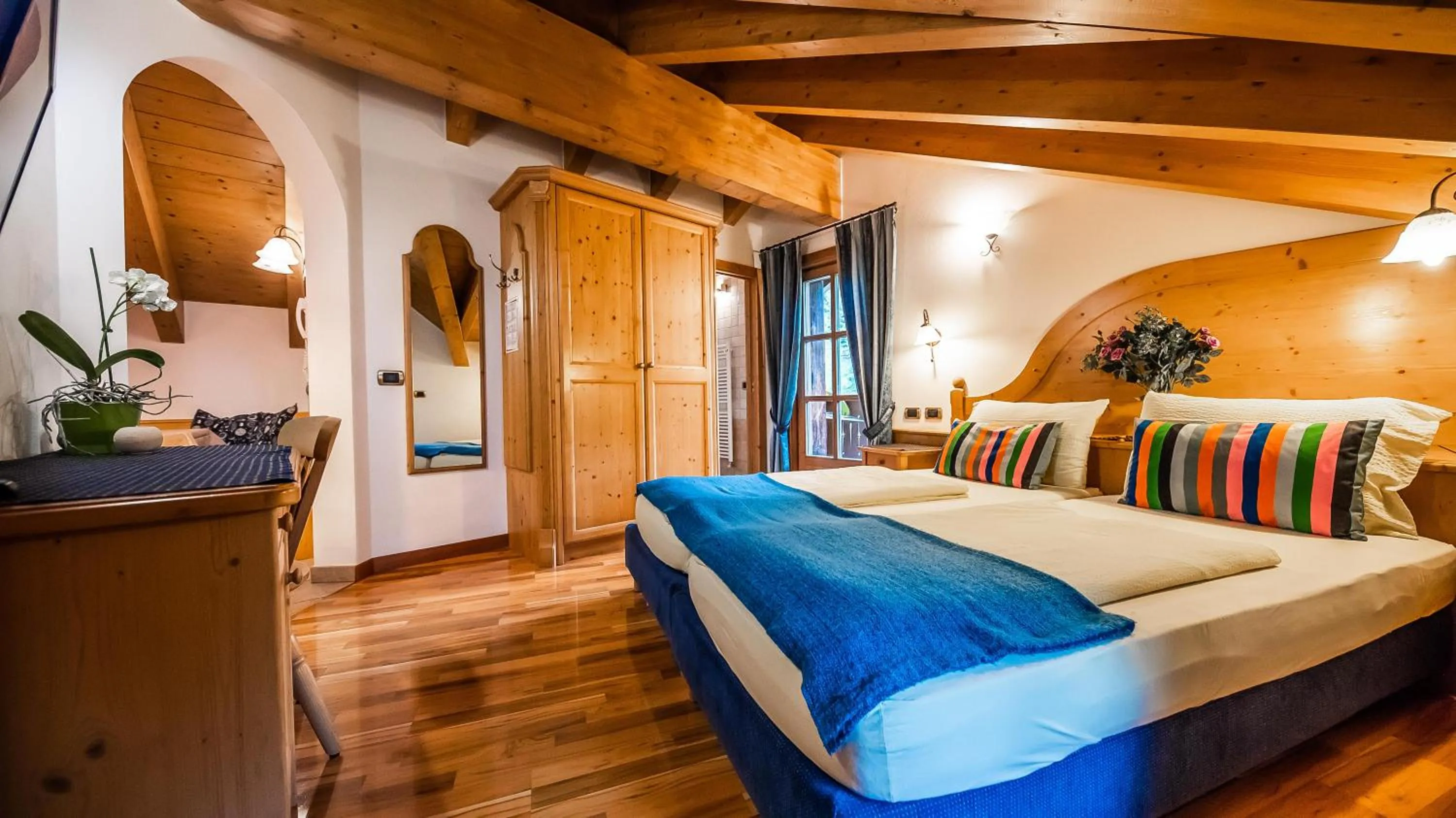Photo of the whole room, Bed in Chalet Mottolino