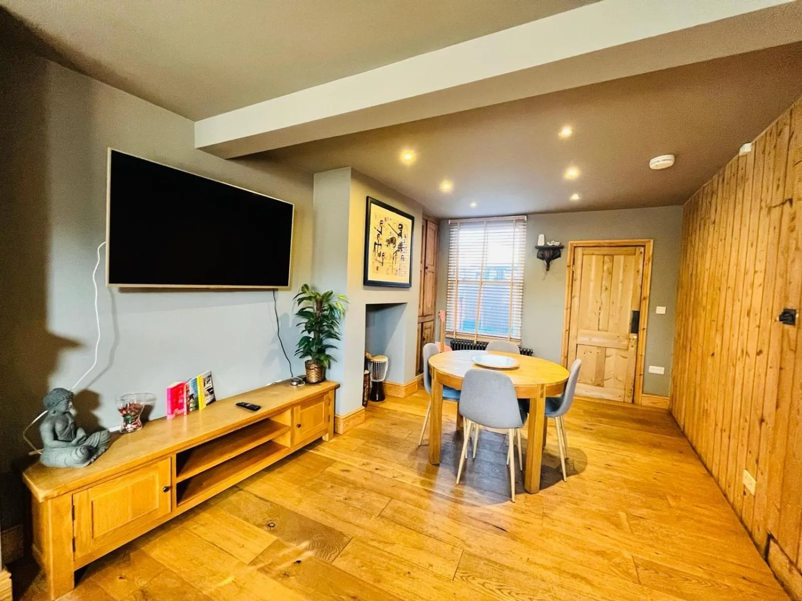 Simpsons Cottage - Grove Road Cottages