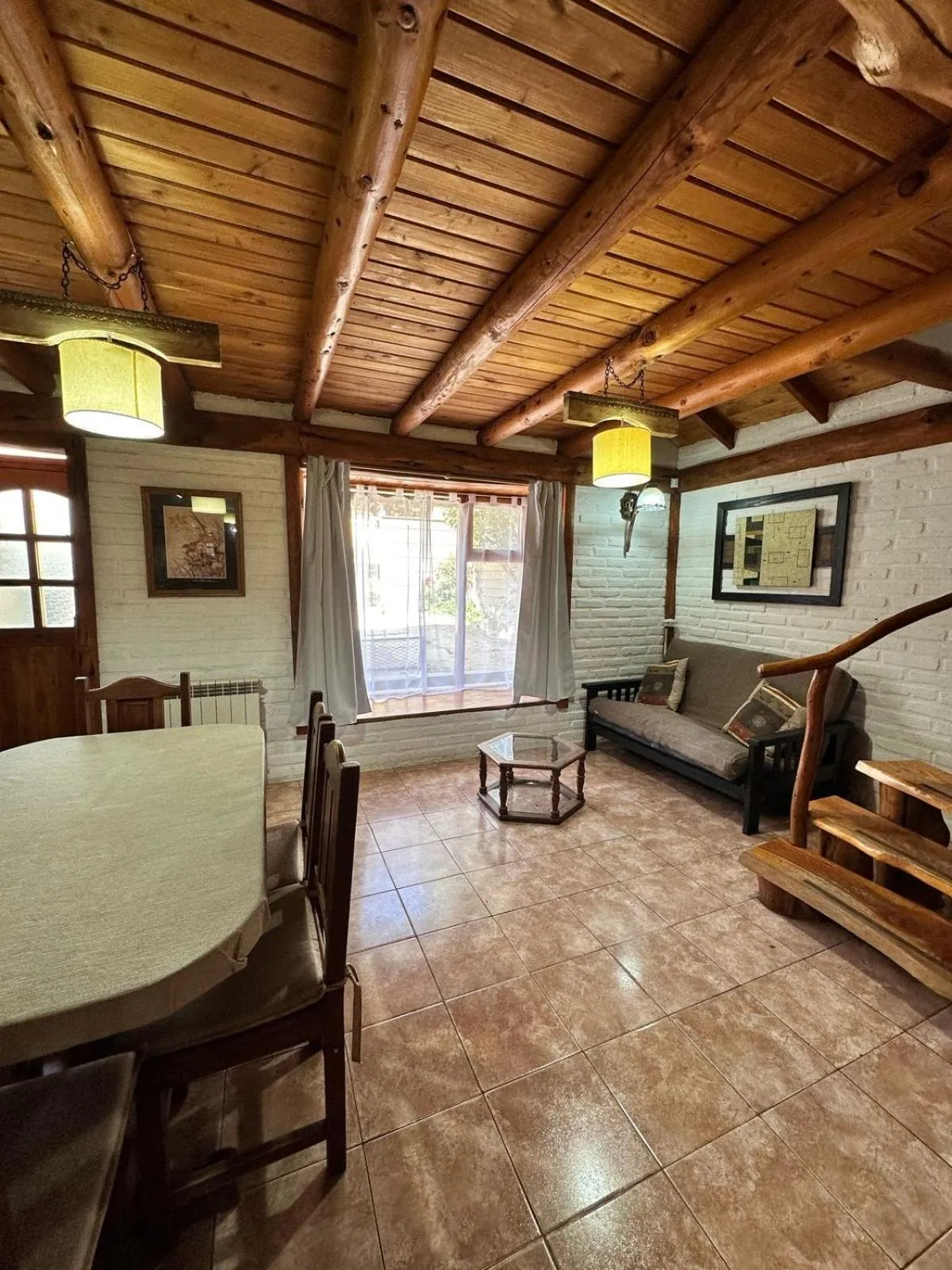 Dining area in Cabañas Las Nubes