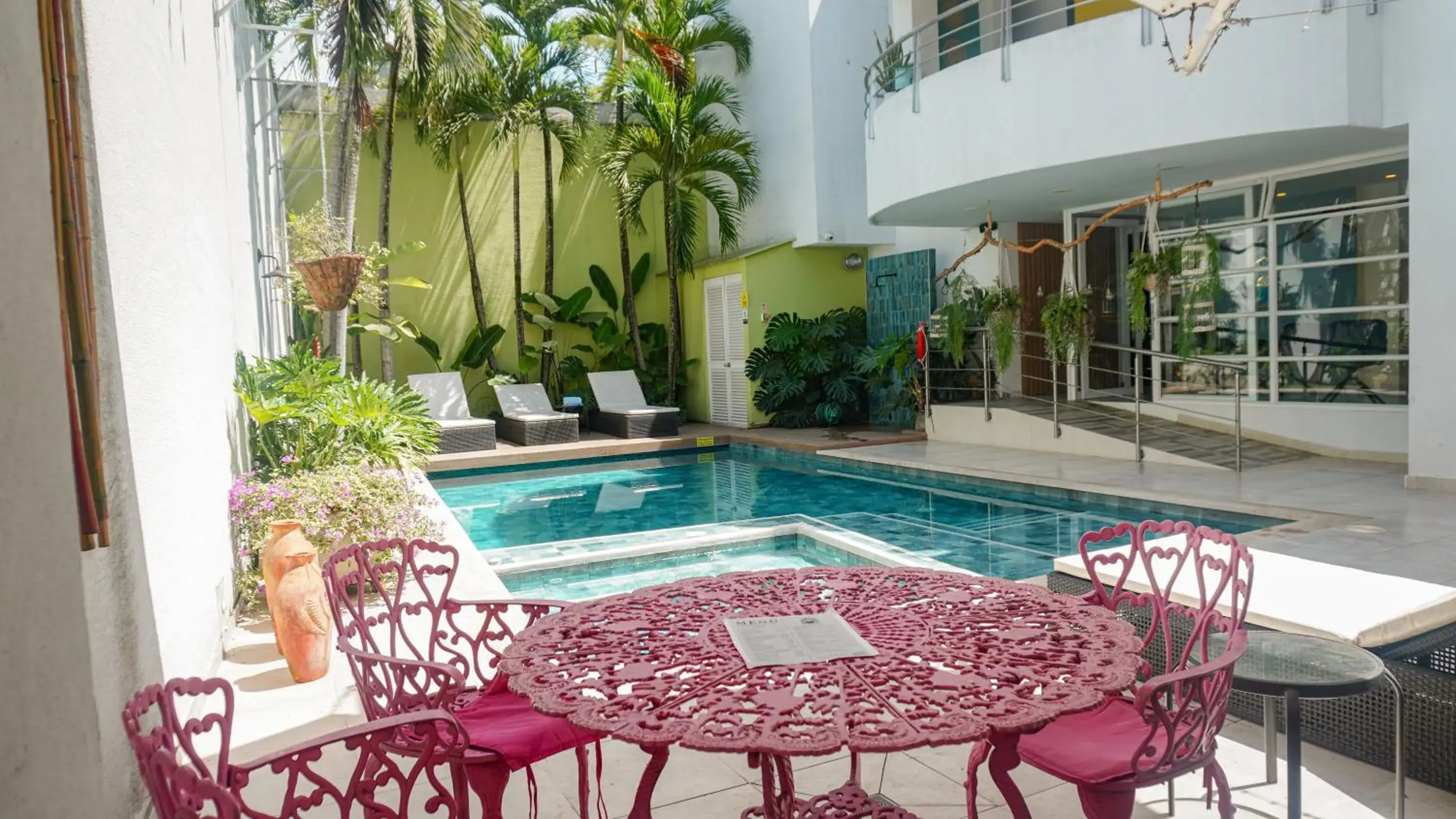 Swimming pool in Malik Hotel Boutique Swimming pool in Malik Hotel Boutique