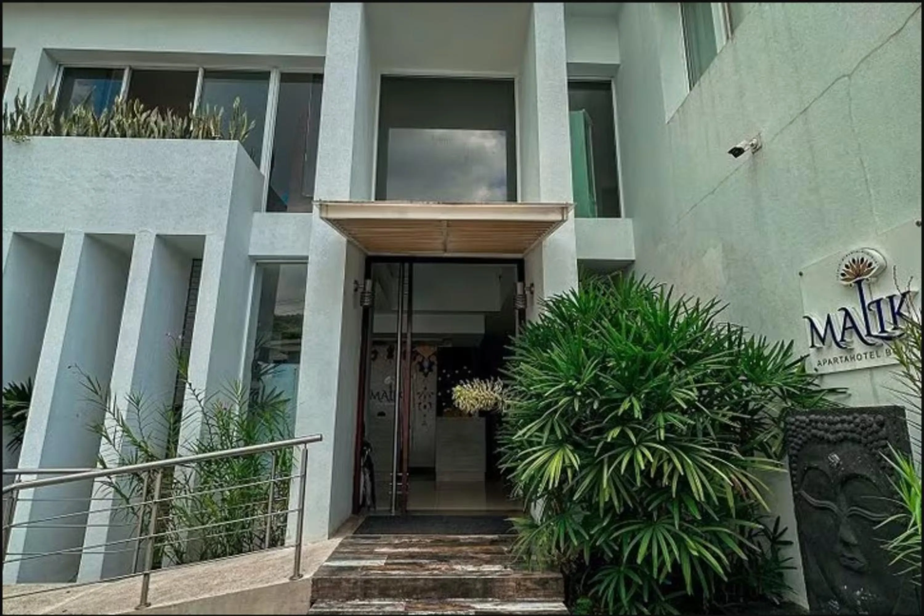 Facade/entrance in Malik Hotel Boutique